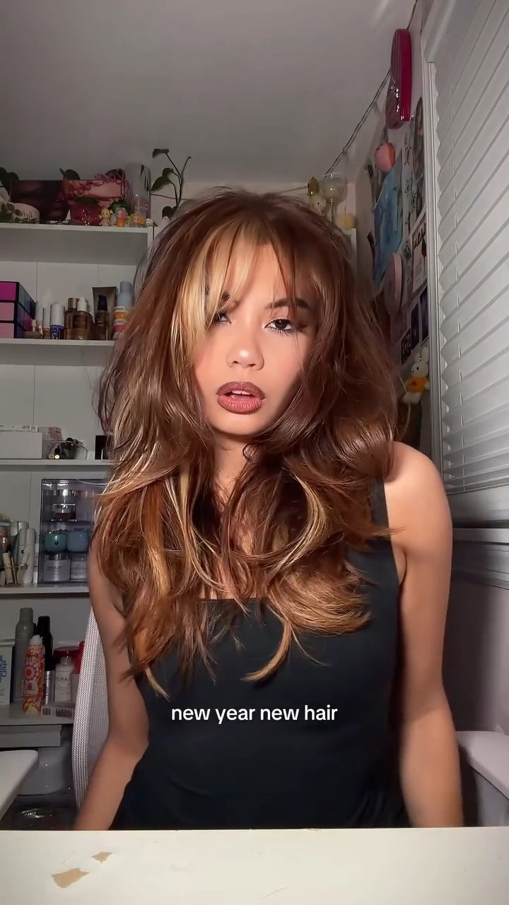 surprise… tutorial soon✨✨

i took a week break for a mental reset for the new year :)

#fashion #beauty #makeup #hair #hairinspo #hairstyles #haircut #bangs #nyc #makeupartist #hairstylist