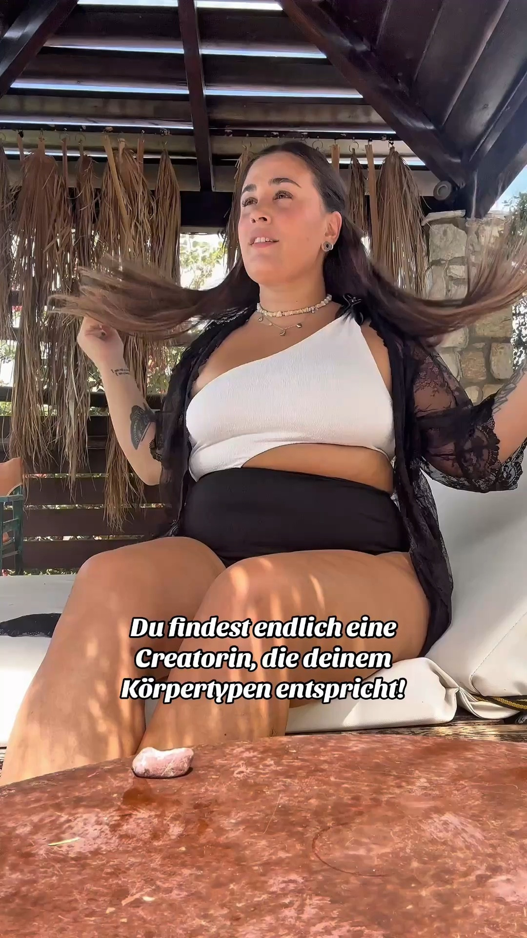 Badeanzüge sind alle eine XL und Bikinis meistens 1-2 Nümmern Größer bestellen, also hier eine 48. Midsize Bademode für den Sommer🤍 wir müssen nichts verstecken 🫱🏾‍🫲🏽

#LTKmidsize #LTKplussize #LTKcurves