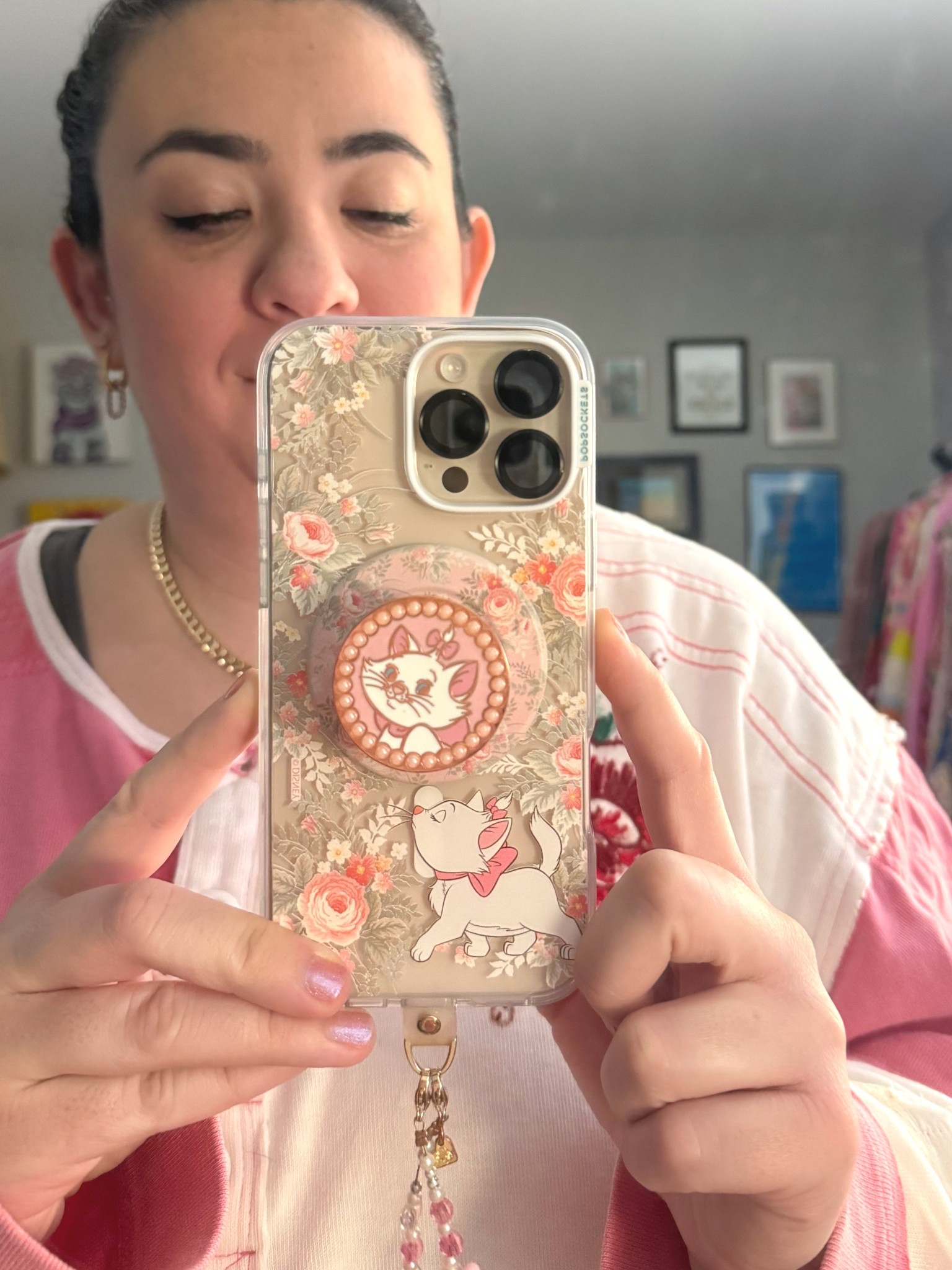 Aristocats Marie iPhone case and pop socket 

#LTKU #LTKFindsUnder50