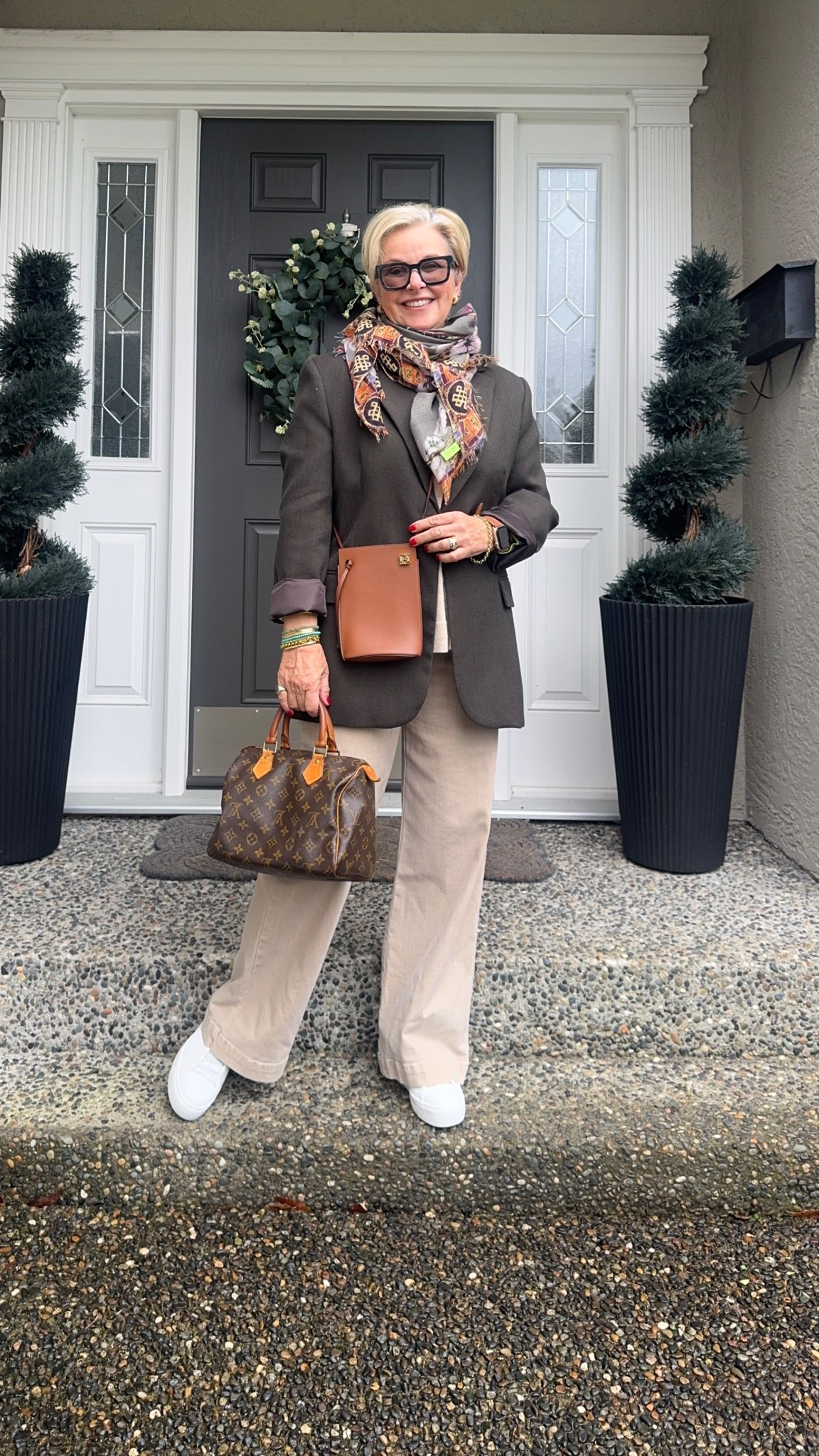 Still getting used to wide leg pants  

#LTKMidsize #LTKPetite