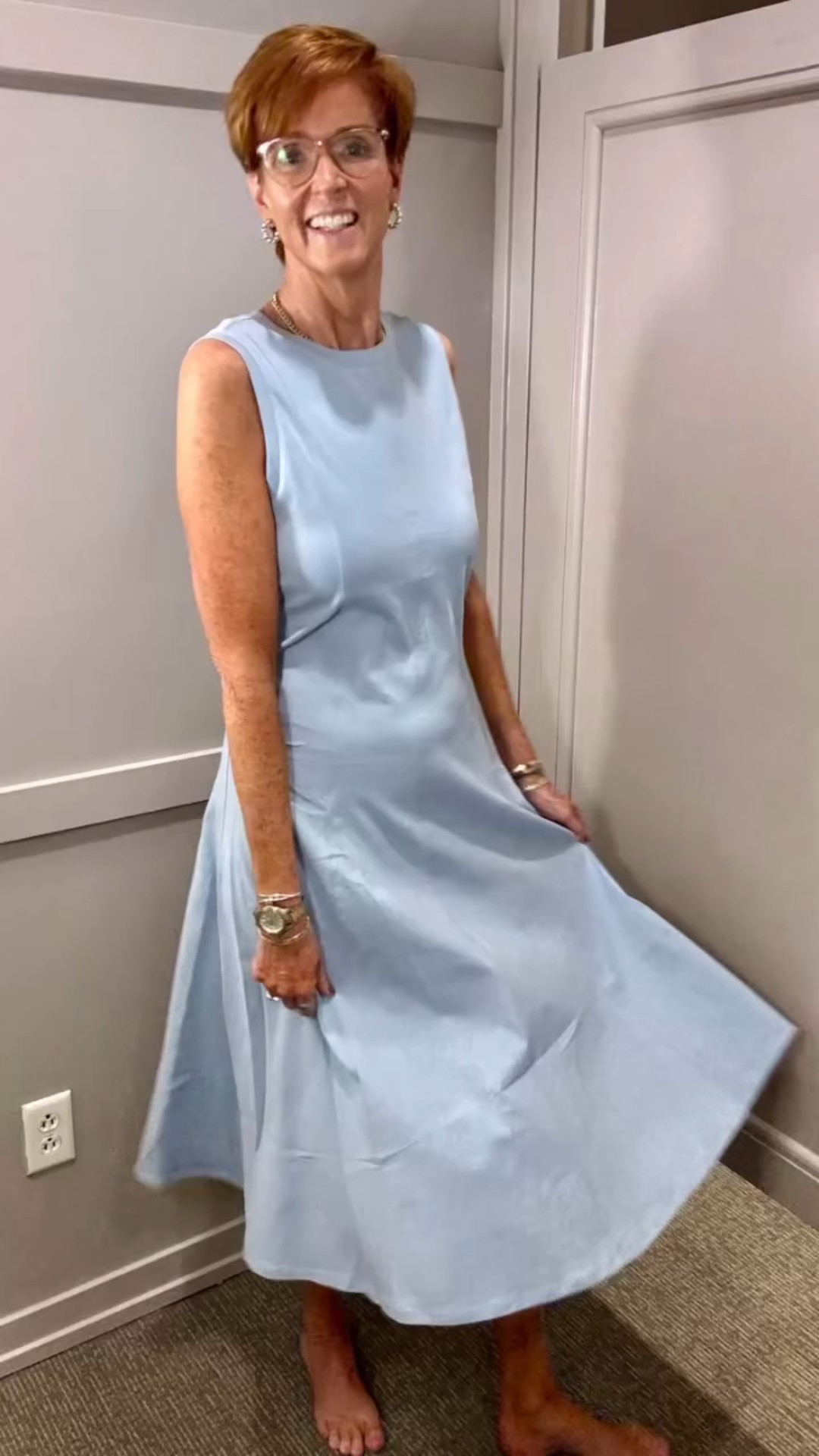 👗4 Spring Dresses That Work for Real Life (and Real Bodies)

Welcome to Part 4 of my Spring Try-On Series from Loft!
 If you’re a woman over 40 looking for easy, elevated dresses you can actually wear day to night—this reel is for you 

I’m trying on: 🕊 A cream crochet midi dress (so timeless!) 🖤 A black A-line linen dress with crisp white piping ☁️ A tulip-hem knit dress with an elastic waist (hello, comfort!) 🔹 And a light blue knit midi with an easy A-line shape

These are the kind of dresses that do the work for you—flattering fits, breathable fabrics, and nothing too trendy to feel outdated by next spring.

✨ Follow @atalldrinkofstyle for all the looks in this 4-part Loft try-on series 📌 Save this reel if you’re dress shopping for spring 💬 Which dress would you wear first? 1, 2, 3 or 4? 👯‍♀️ Tag a friend who’s looking for dresses that actually fit 🛍️ Everything is linked on my ShopMy page—tap the link in bio to shop now!
Because feeling stylish and confident doesn’t mean chasing trends—it means finding the right pieces for you. And I’m here to help you do exactly that 💫

spring dresses for women over 40, flattering midi dresses for tall women, classic spring fashion 2025, elevated casual dresses, Loft try-on haul 2025

#SpringDressesOver40 #LoftTryOnSeries #TallFashionForWomen #ClassicStyleForSpring #EffortlessStyleOver50
 #loveloft

#LTKFindsUnder100 #LTKOver40 #LTKStyleTip