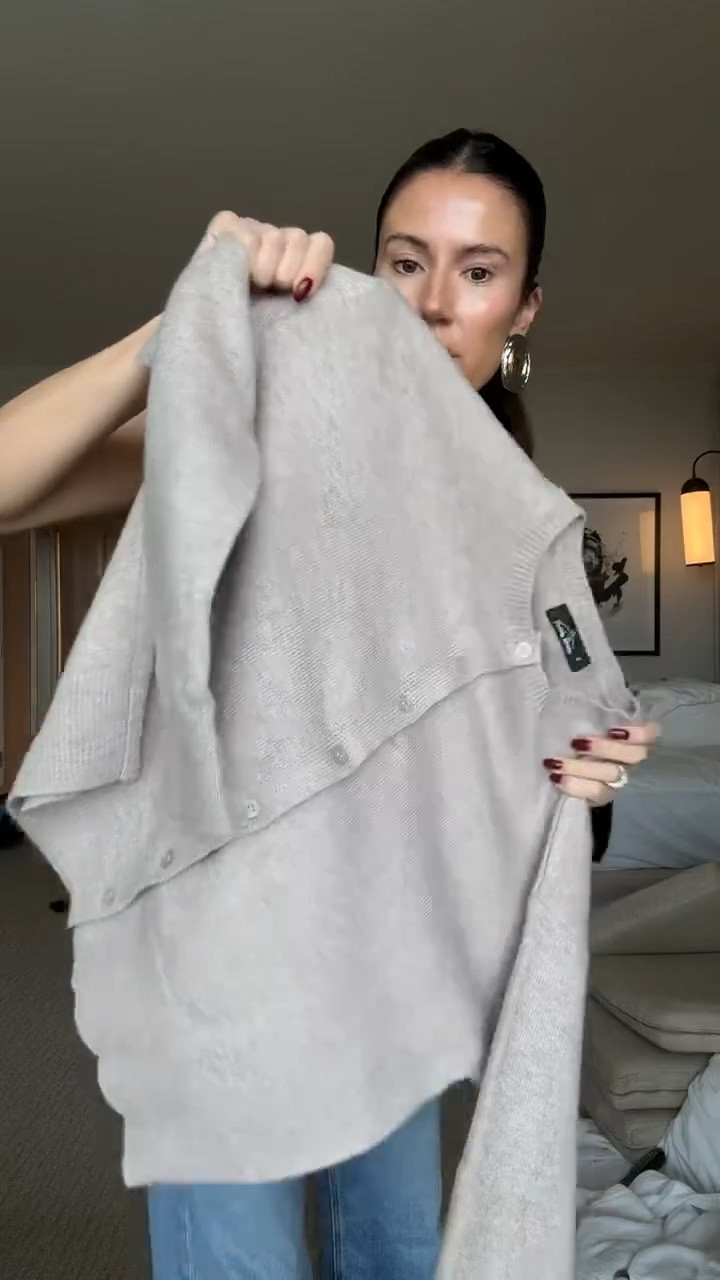 Obsessed with this new cardigan from @amazon comes in a bunch of colors!

@amazonfashion

#LTKFindsUnder50 #LTKHoliday #LTKootd