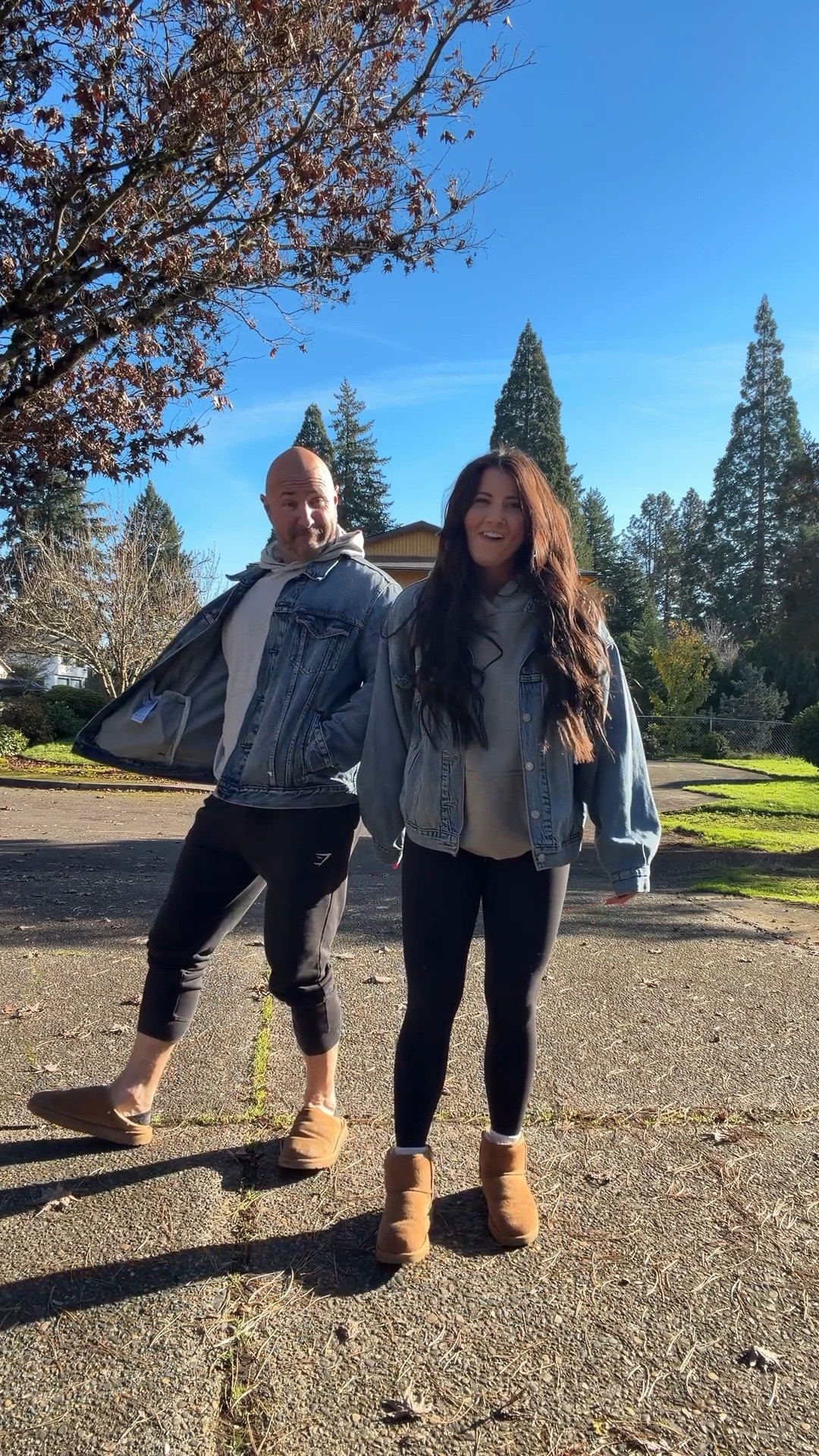 When you accidentally dress like twins 😍😍