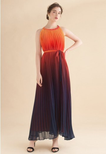 Splendor of the Sunset Gradient Pleated Maxi Dress | Chicwish