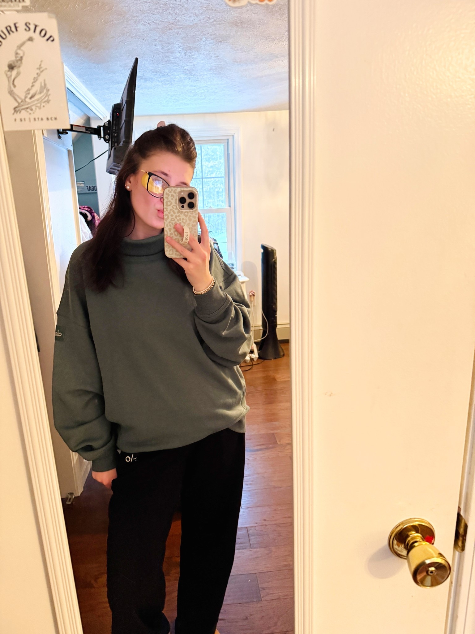 alo is the BEST 

#LTKgrwm #LTKootd #LTKSeasonal