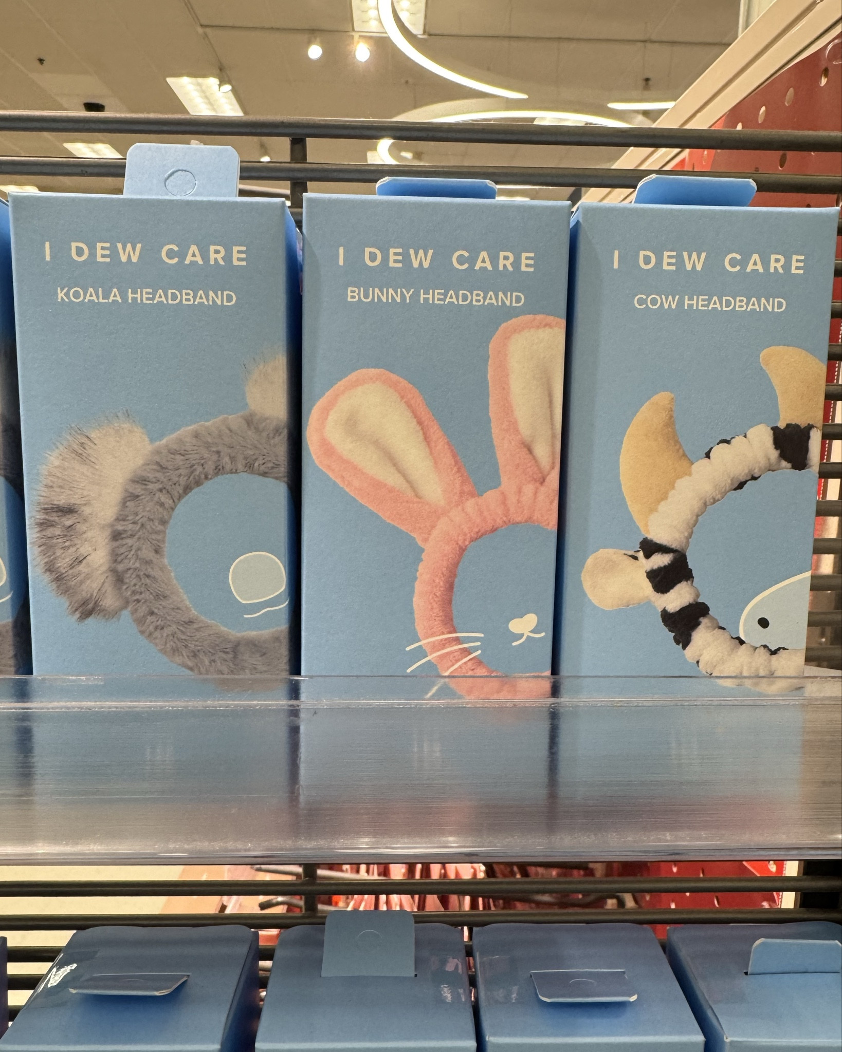 Animal spa headbands! These would make great gifts and stocking stuffers! Look cute why doing your beauty routine.

#LTKBeauty #LTKKids #LTKGiftGuide