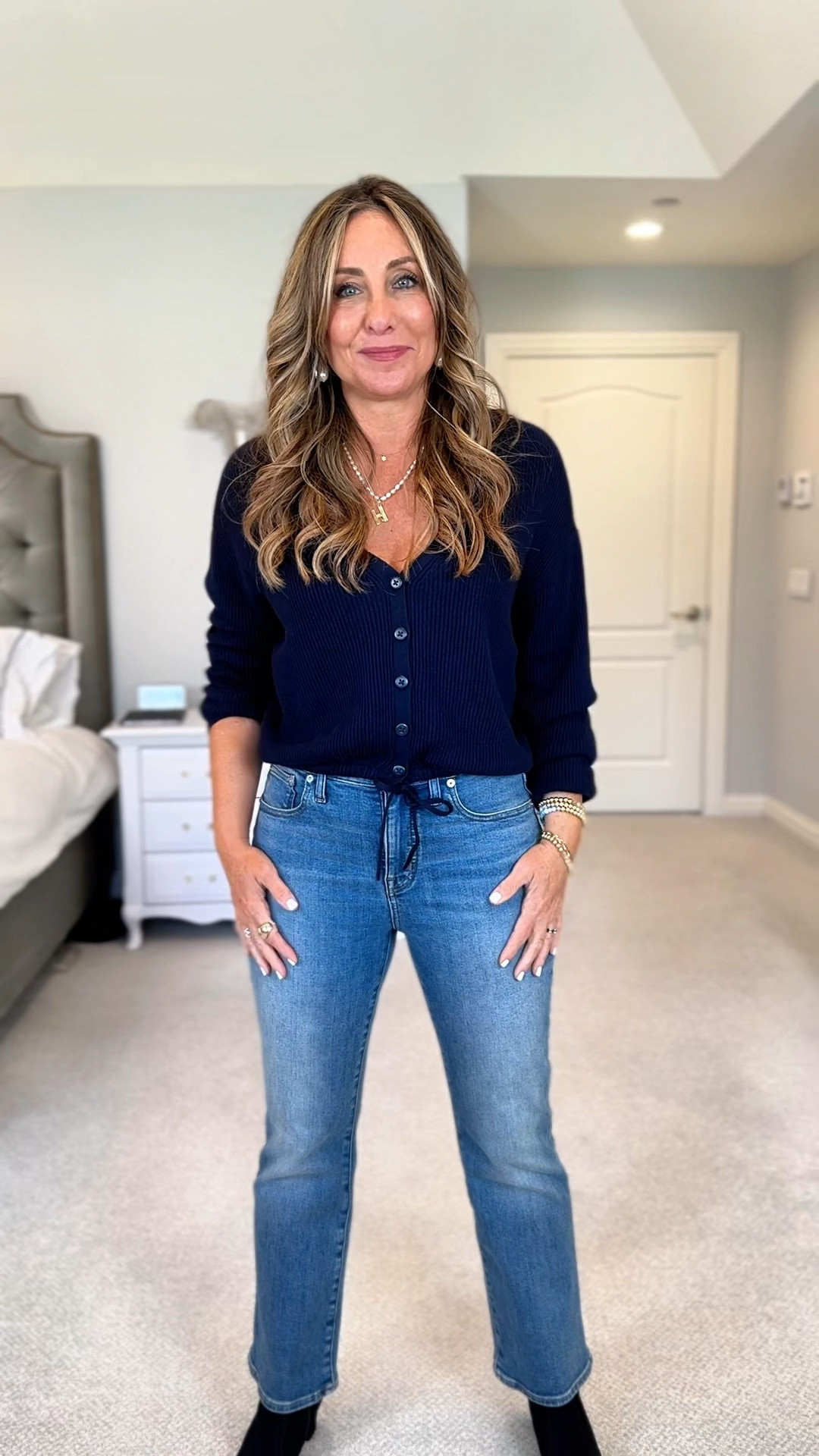 Do you struggle with the tuck-in dilemma? This top is the perfect solution! Not only does it have chic elastic wrists for an effortless forearm look, but the real magic is in the elastic waistband with a cute tie – perfect for accentuating your waist without the fuss of tucking in. 🙌

As we move away from skinny jeans, creating balance and proportion in our outfits is key. This sweater does just that, giving you a polished look without feeling restricted.

For those who prefer their tops untucked but still want to look put-together, this is your style hack! Hurry to get yours or find a similar gem that lets you enjoy the best of both worlds. 🏃‍♀️

#LTKover40 #LTKmidsize #LTKstyletip