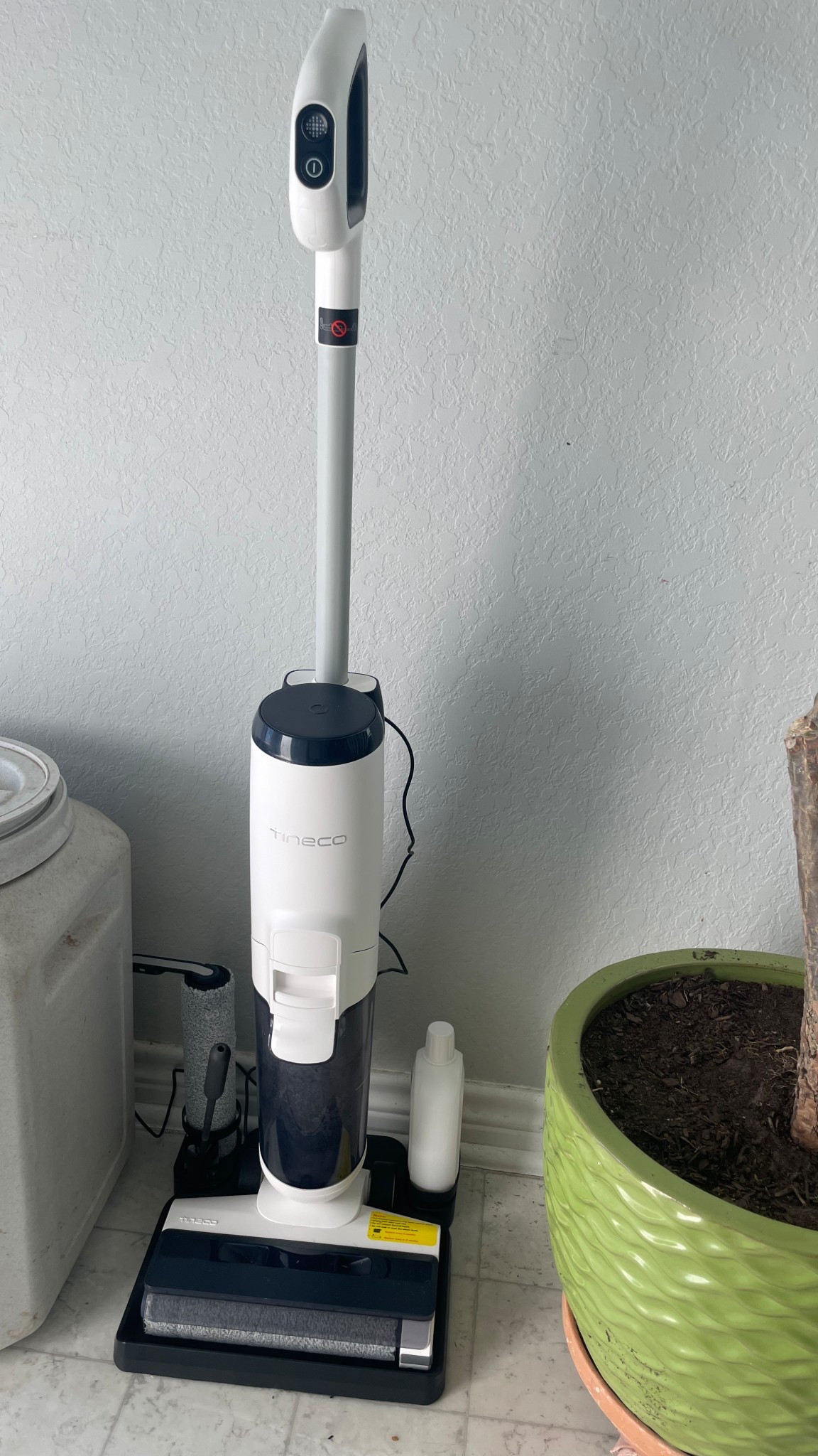 If you hate mopping like me let me introduce you to my best friend. Vacuums and mops and she’s on sale 😍🤗

#LTKmomlife #LTKSaleAlert #LTKGiftGuide