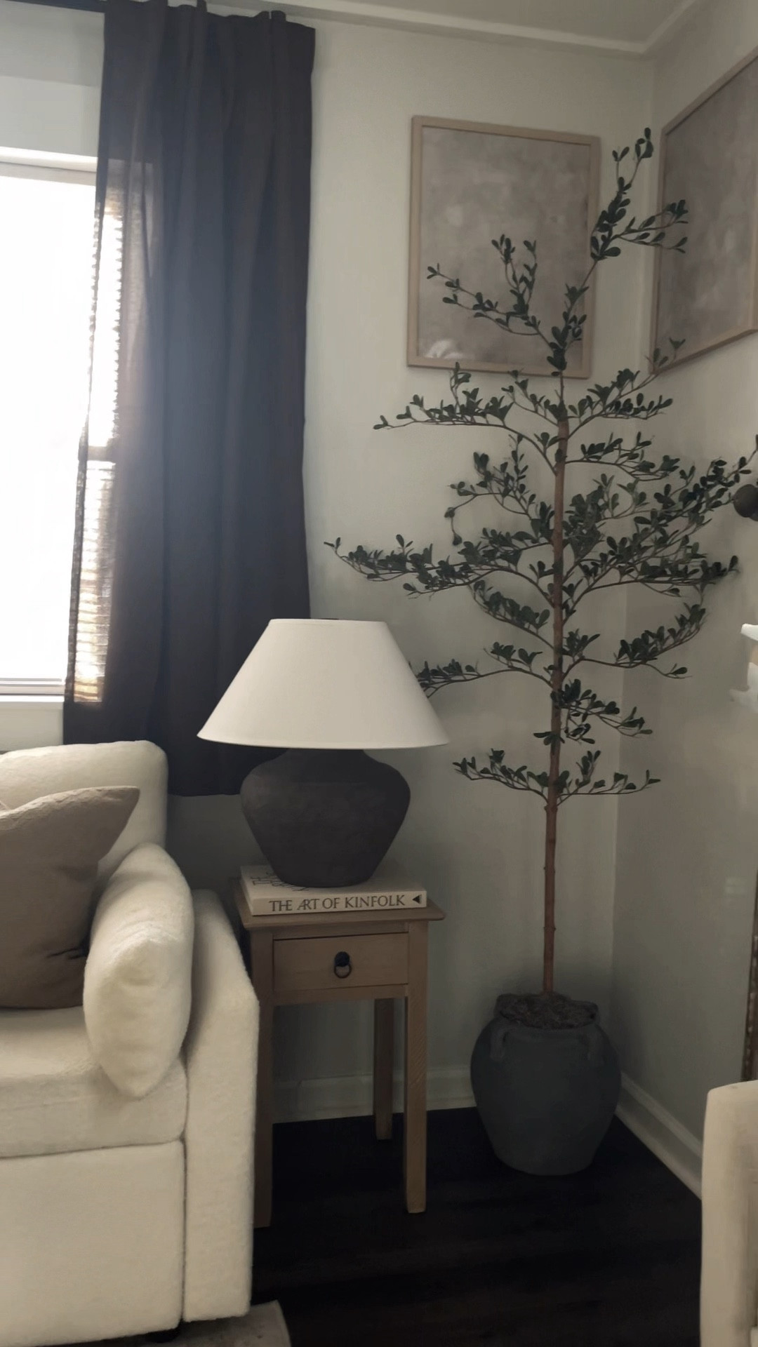 Post Holiday cozy corner decorating🤍🤎