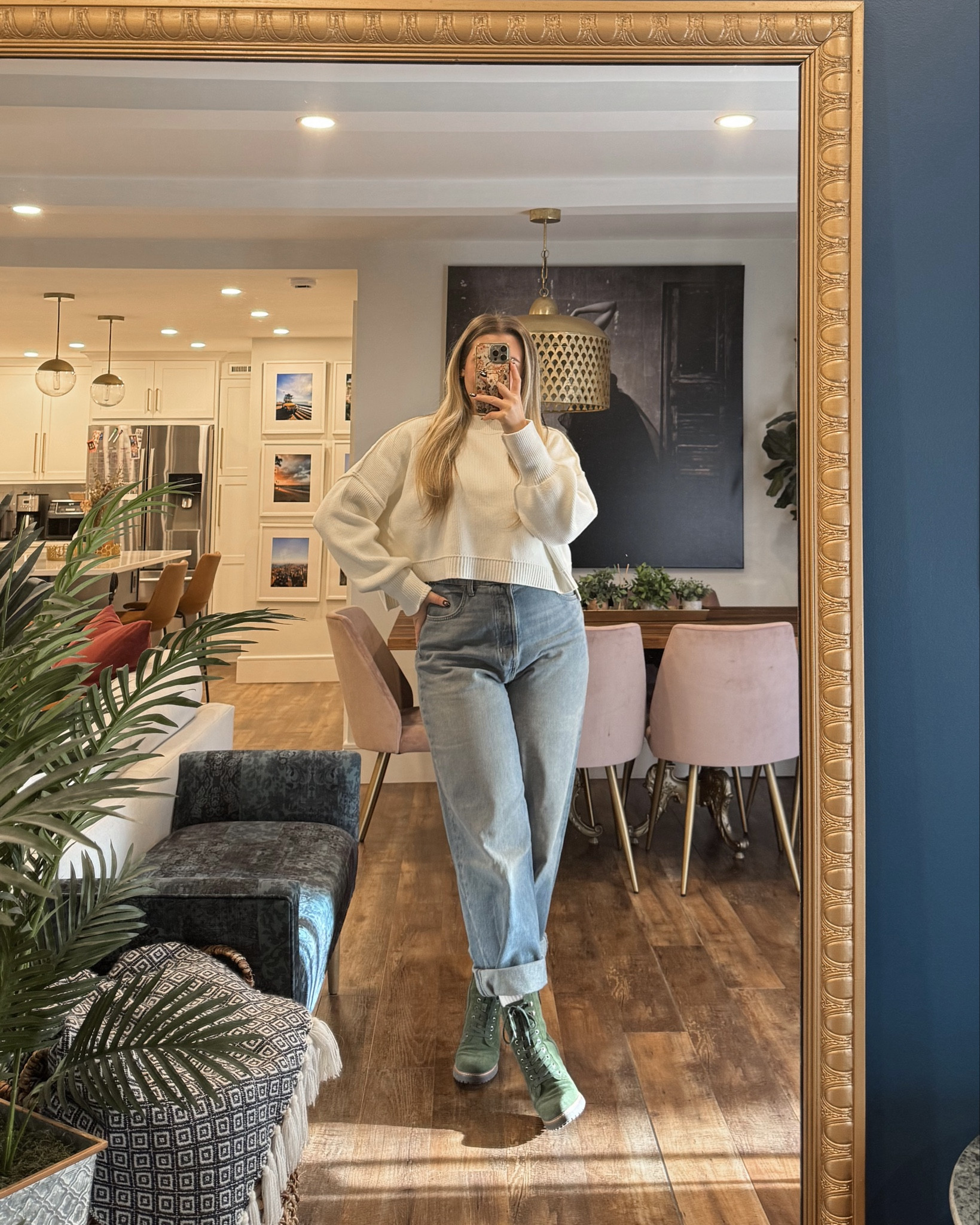 I know you guys hated the slouchy jeans last year but idk I still like them! Also the best cropped oversized sweater! Wearing a large

#LTKStyleTip #LTKSeasonal #LTKMidsize