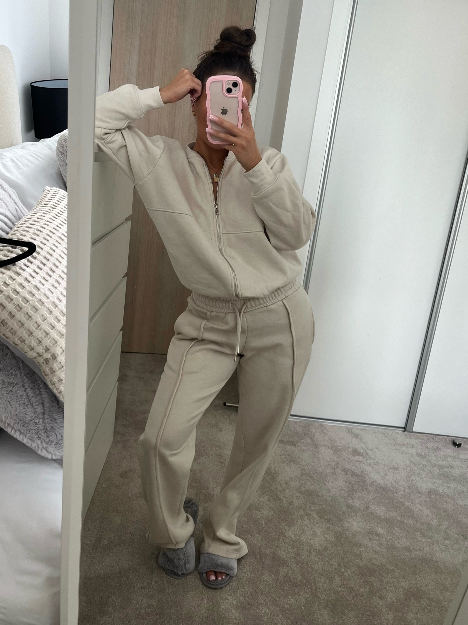 my fav tracksuit to exist 🤍 

#LTKuk