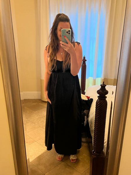 What I wore to Turks and Caicos | Beach Vacation outfit. Dinner date outfit idea. Resort casual| resort evening wear  



#LTKmidsize #LTKfindsunder50 #LTKtravel