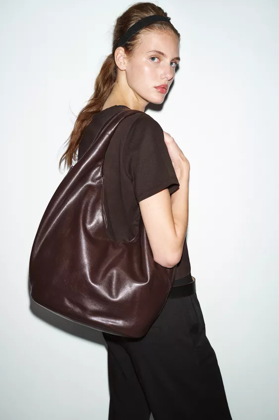 GROSSE BEUTELTASCHE MIT SEITLICHEM REISSVERSCHLUSS | Zara DE