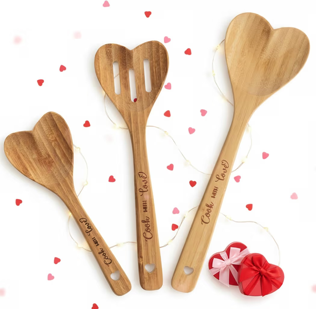 Yinder 3 Pcs Wooden Heart Shaped Spoons Bamboo Valentine's Day Kitchenware Engraved Heart Spoons ... | Amazon (US)