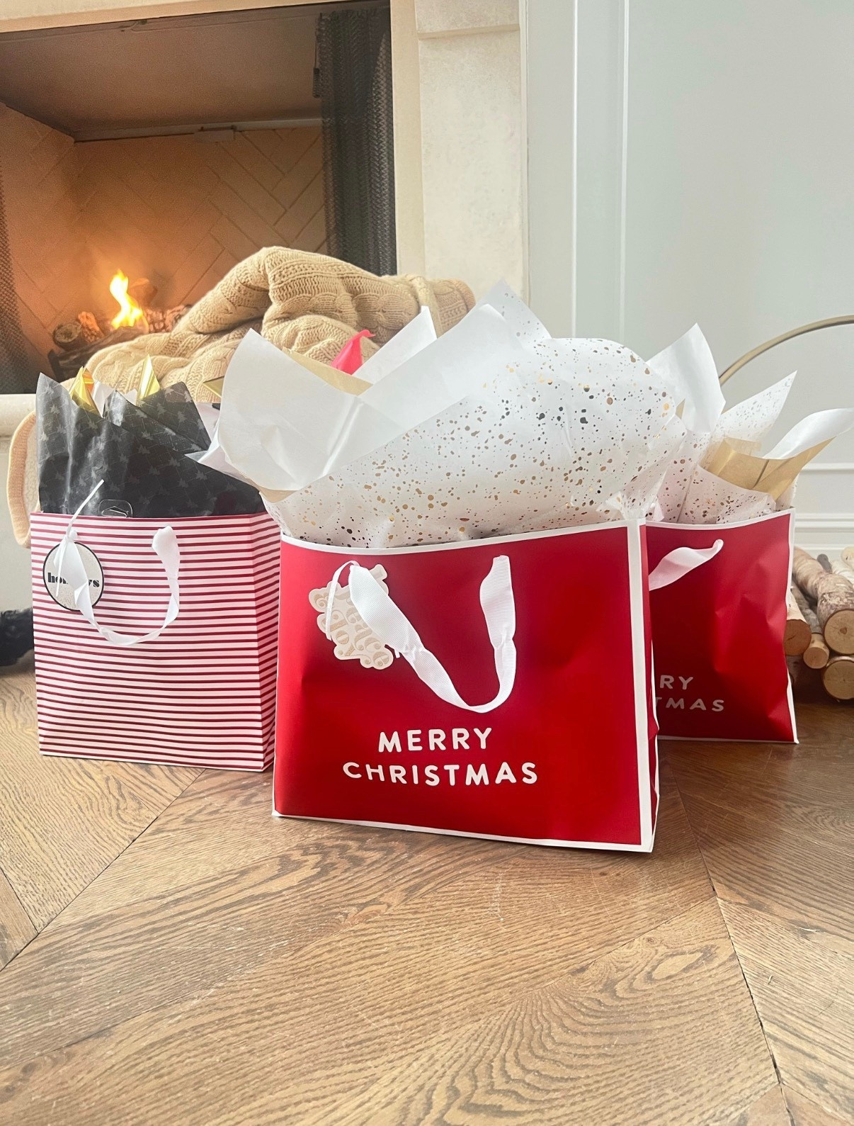 Wrapping paper and gift sacks for the Christmas Season! 

Gift guide, gifts for her, women’s slippers, Christmas ideas, apres sweater, target finds, last minute gifts, wrapping paper, tissue paper, Emily Ann Gemma

#LTKHoliday #LTKGiftGuide #LTKHome