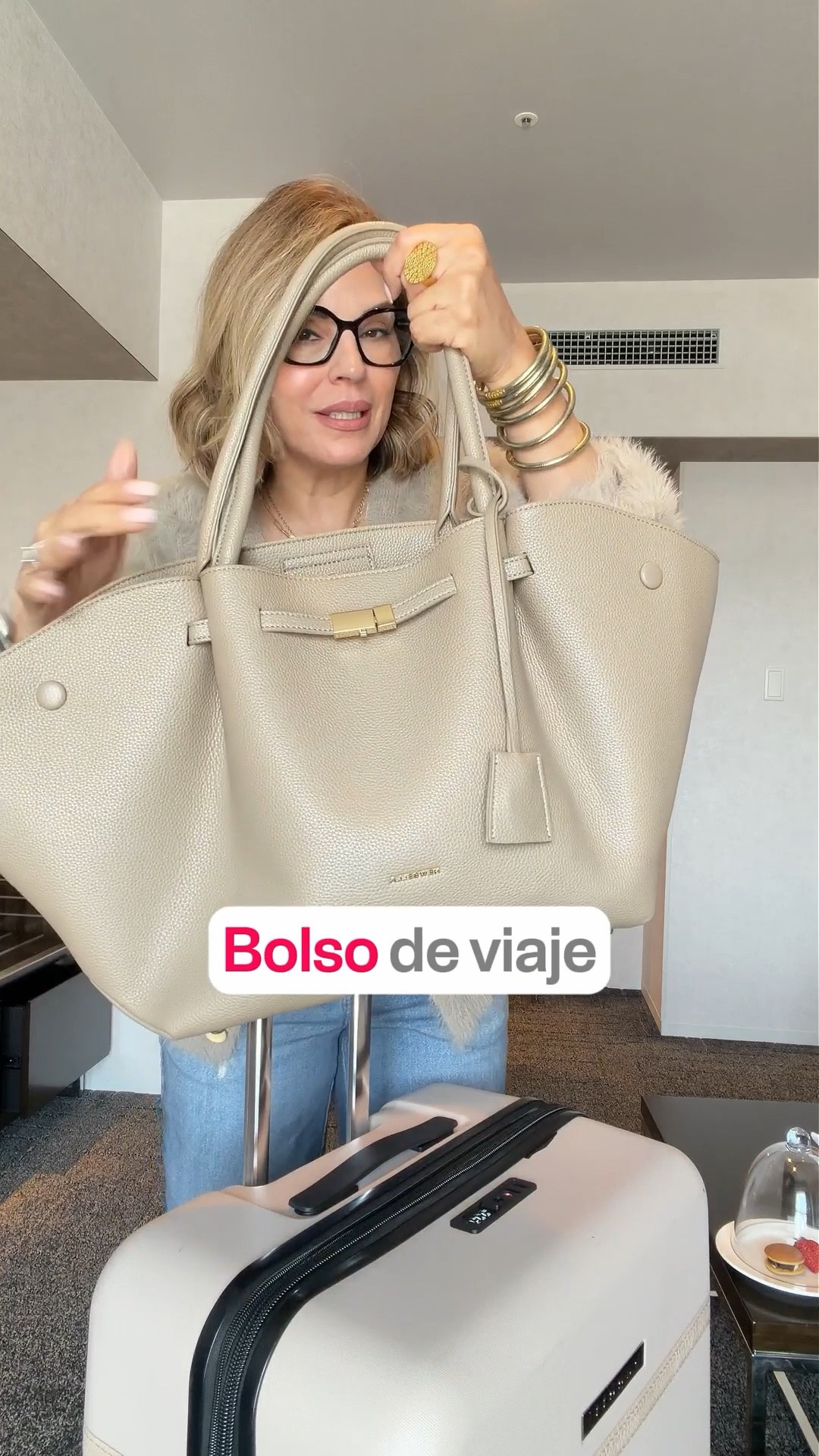 Amé mi bolso de viaje ❤️

#LTKOver40 #LTKTravel #LTKootd