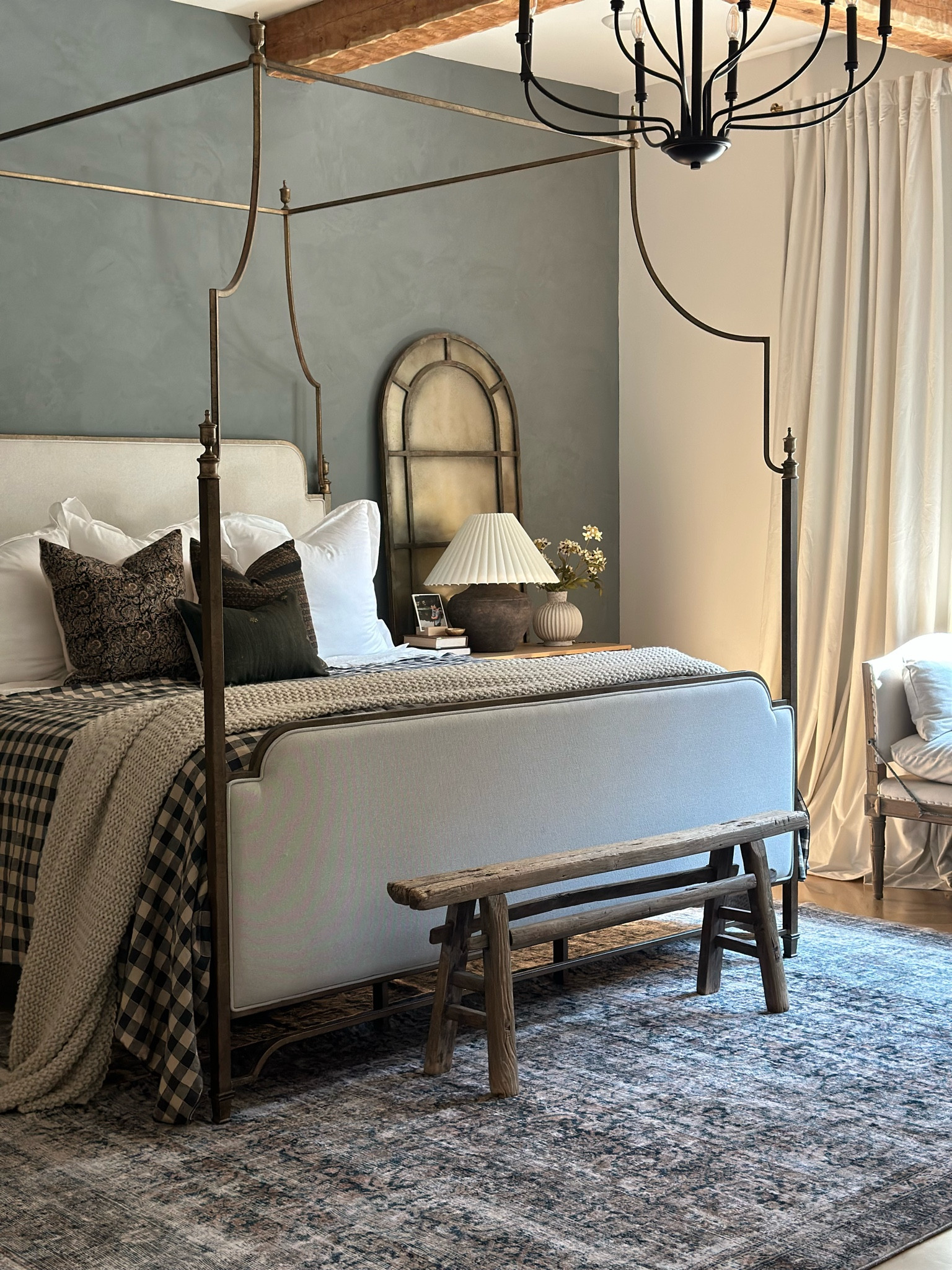 

Let me tell ya….. one of my favorite @loloirugs is over 30% off ! It’s so cozy, like walking on a cloud! Very neutral, goes with almost everything but my favorite part ?! It is so BEAUTIFUL! Loloi and @amberinteriors knocked it out of the park with this one!! 

#LoloiPrimeDay2023 #amazonhome #amazonprimeday #primeday #bedroominspo #bedroomdesign #primarysuite #homesweethome #howihome #haustohome #finditstyleit #ispyraddesign 

#LTKstyletip #LTKFind #LTKhome