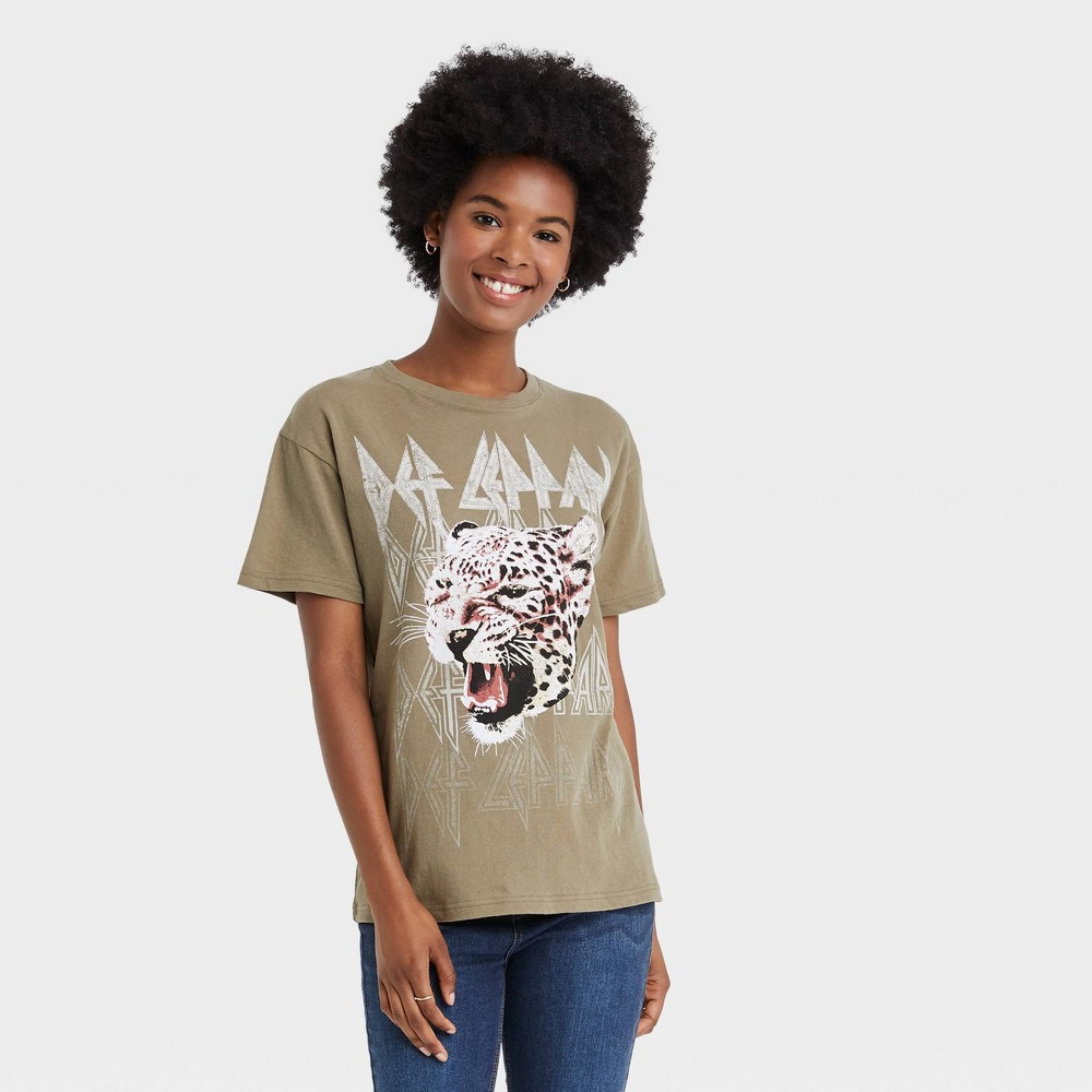 Women's Def Leppard Animal Print Short Sleeve Graphic T-Shirt - Green XXL | Target