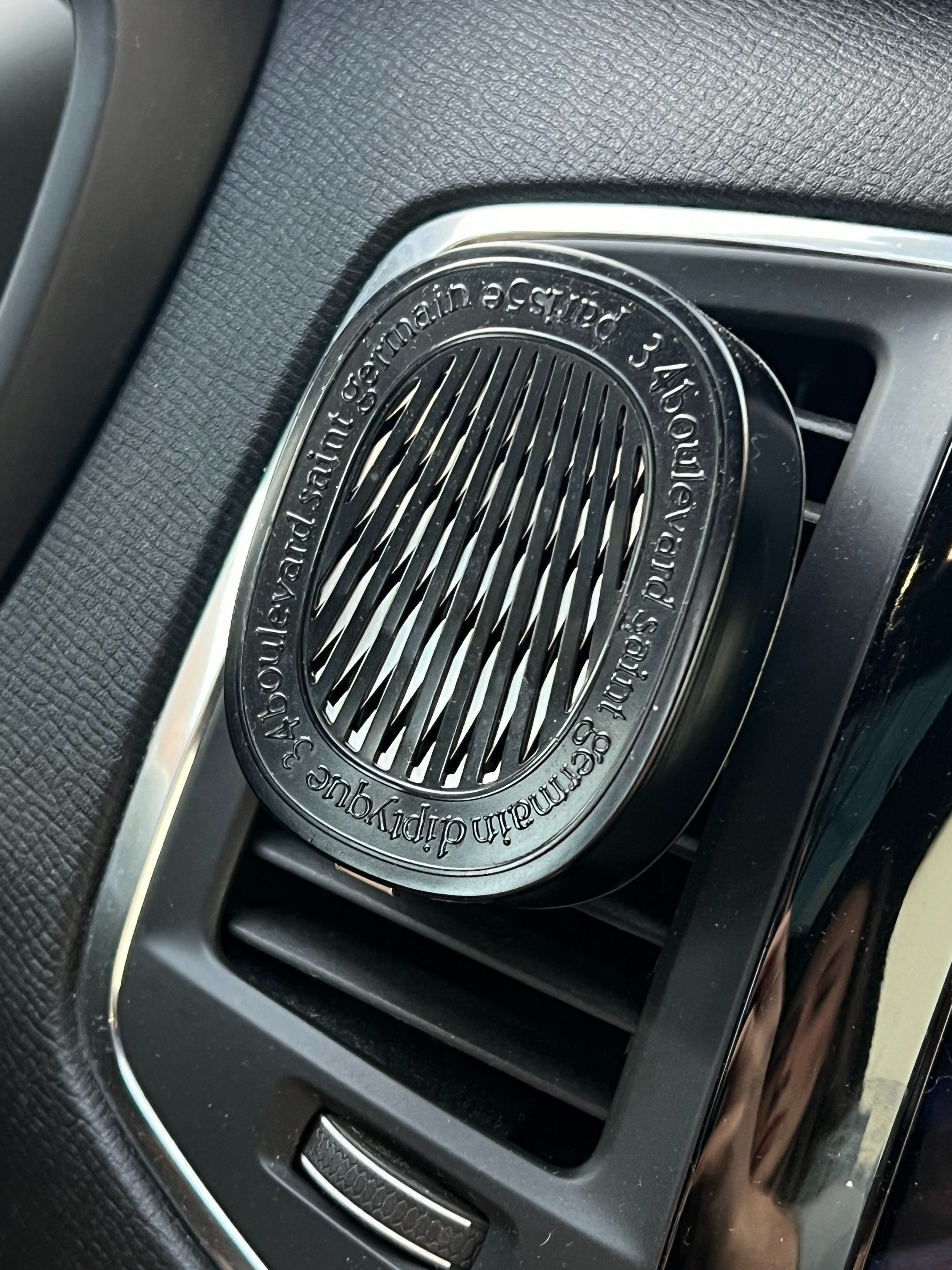  My all time favorite air freshener that looks like art and smells like your favorite luxury hotel ✨

Perfect gift for mom, sister, wife, or bff!! 

#LTKFindsUnder100 #LTKGiftGuide