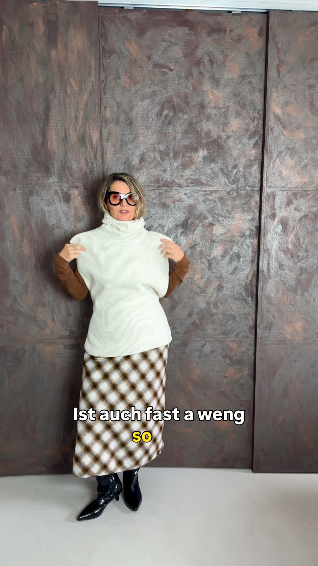 Alltagslook aufgepeppt 

Ob Poncho oder Pullunder, ein absolutes Musthave für den Winter 

Dailylook von @bonprix

#LTKstyletip #LTKwinter #LTKautumn