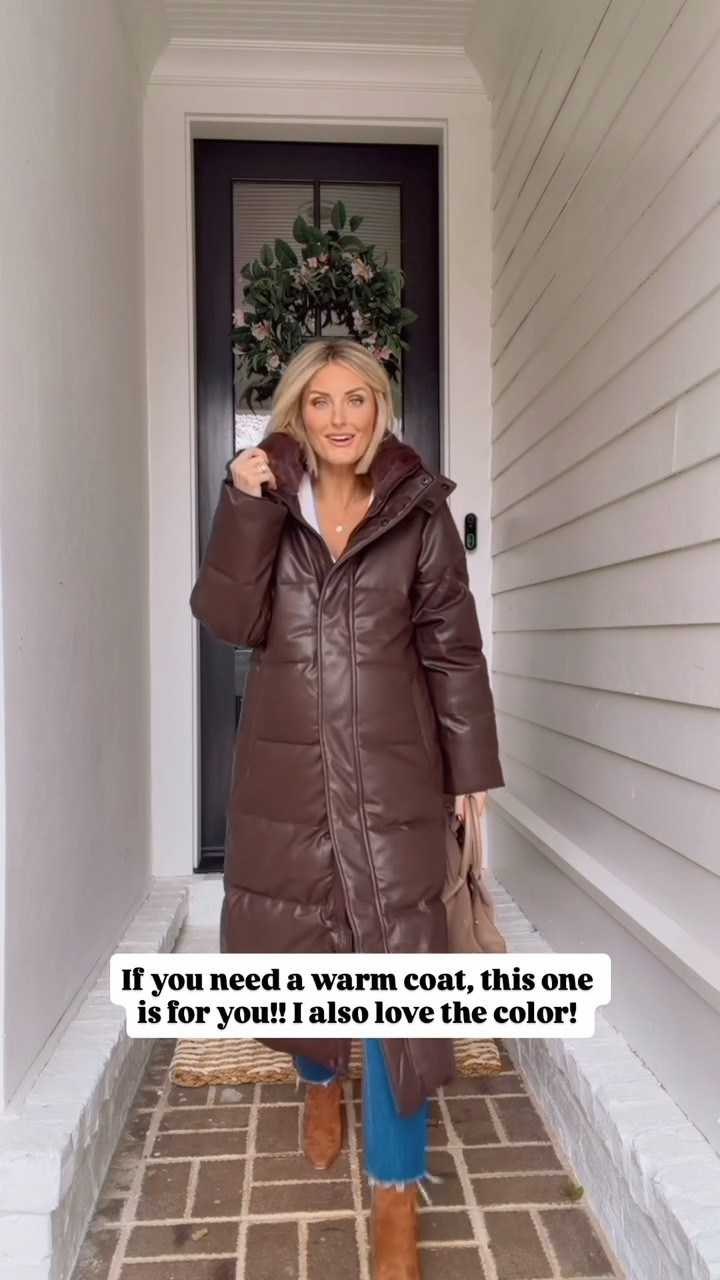 This brown long puffer coat is perfect for the winter if you live somewhere up north or if you’re traveling somewhere really cold! Love the color! Wearing M in coat! Use AFLOVERLY for an extra 15% off!

Loverly Grey, Abercrombie sale, cyber week, Black Friday sale, puffer coat, winter coat, brown coat, long puffer coat 

#LTKCyberWeek #LTKSaleAlert