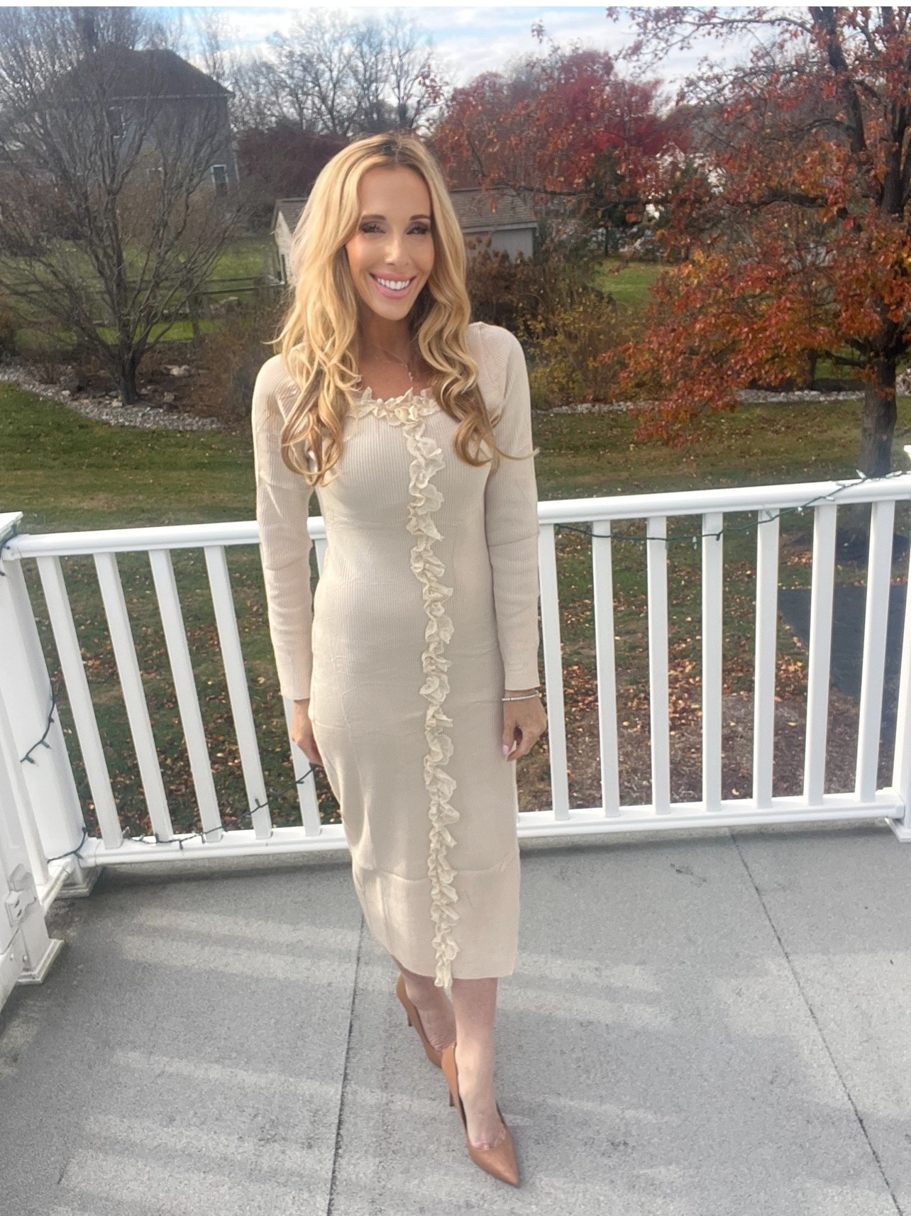 Gorgeous fall long sleeve sweater dress ❤️❤️

#LTKFindsUnder100 #LTKStyleTip #LTKBeauty