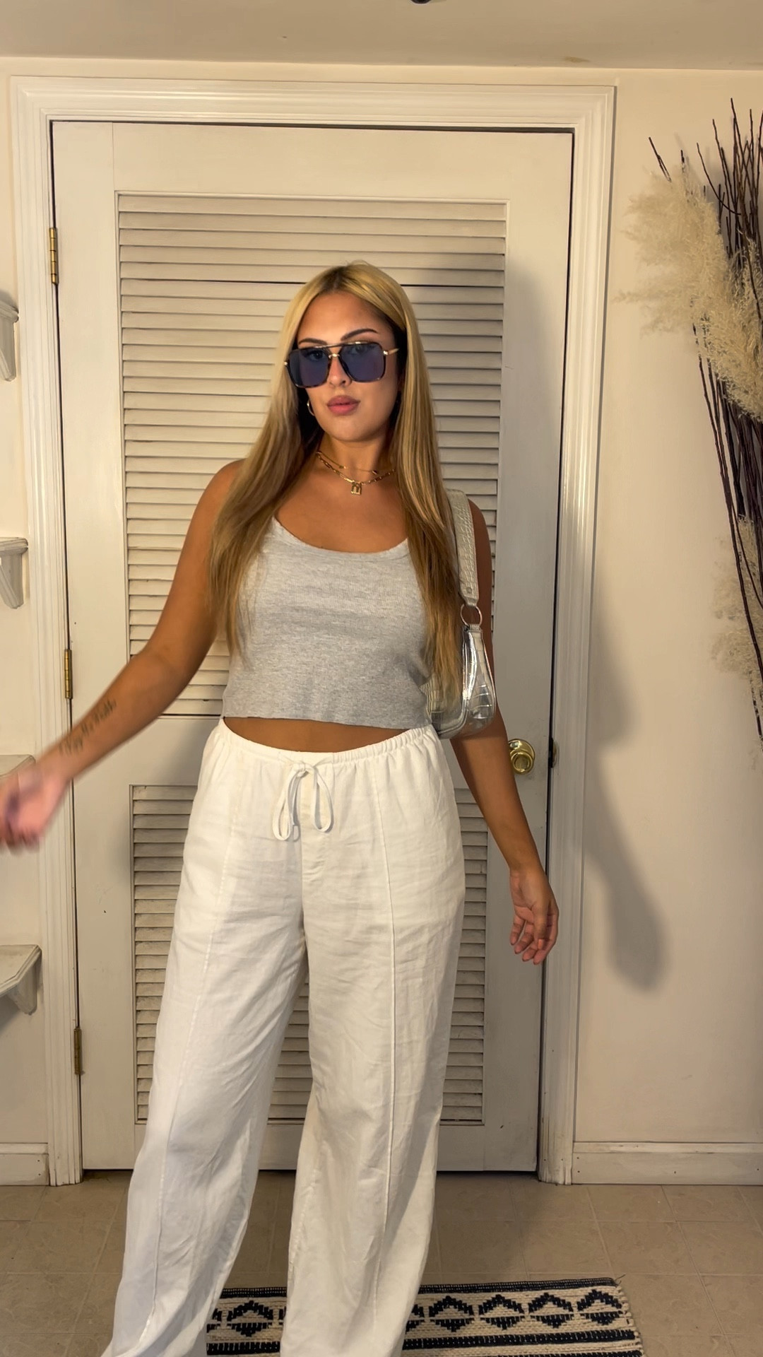 3 ways to style linen pants 

How to style linen pants
Target pants
