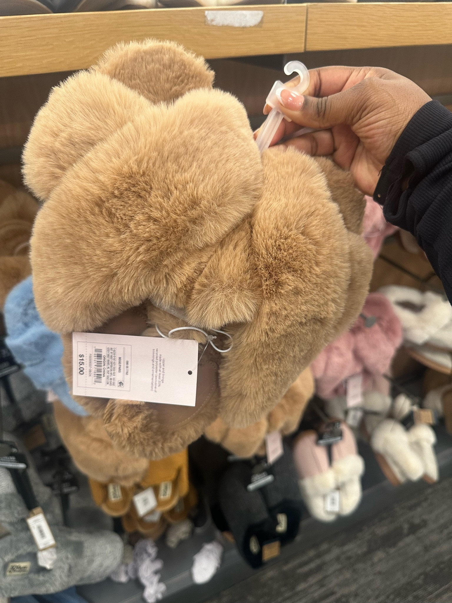 $15 slippers affordable slippers!  Comes in multiple colors!

#LTKFindsUnder100 #LTKStyleTip #LTKFindsUnder50