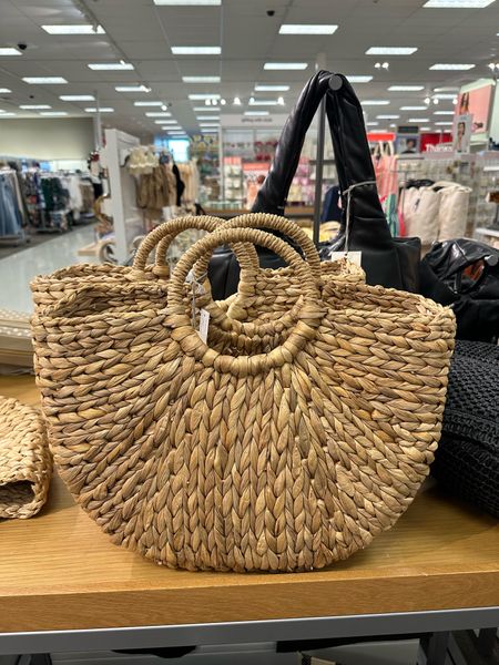 Love this straw tote for summer! Looks designer but it’s only $40 


#target #targetfind #targetstyle #summerstyle #strawbag #beachtote #springfashion #vacationstyle 

#LTKfindsunder50 #LTKitbag #LTKSeasonal