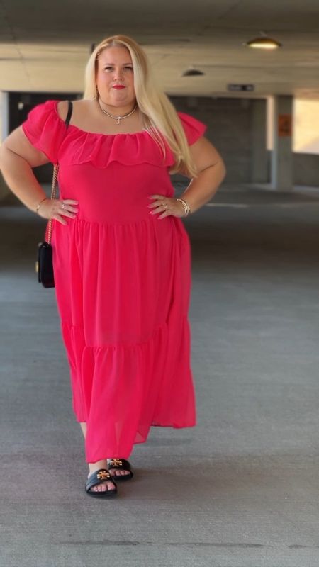 Plus size casual pink maxi dress

#LTKstyletip #LTKplussize #LTKfindsunder50