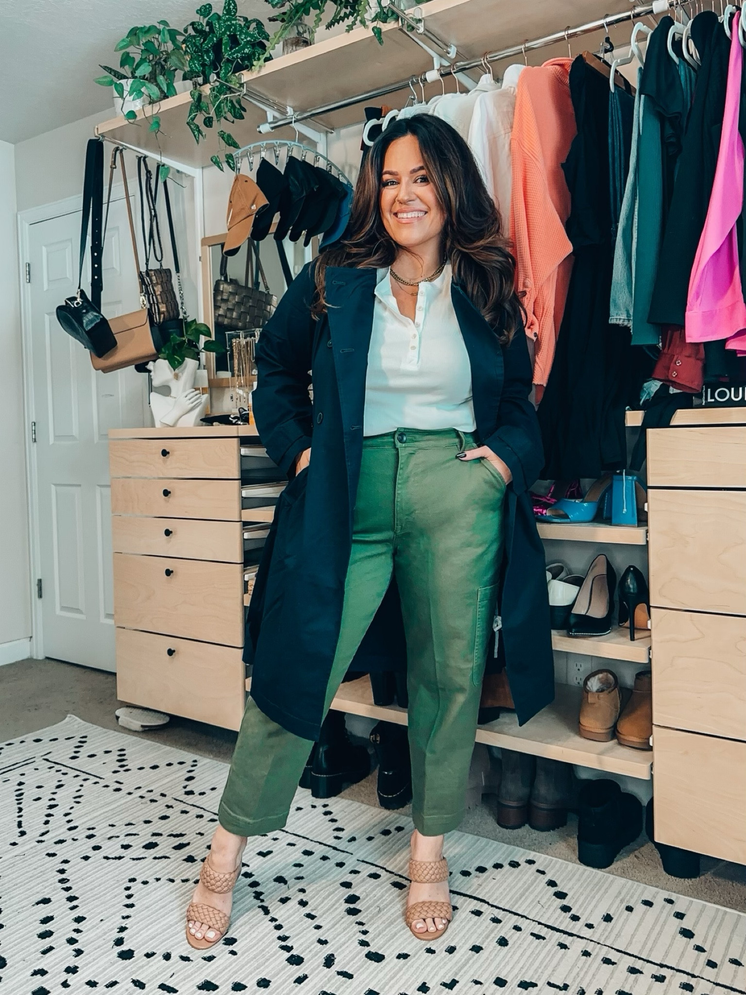 Midsize Walmart spring outfit inspo - style tip - curvy girl outfit inspo - size 14

Trench coat - size XL | Cargo Pants - size 16 | Henley tee - size XL

#walmartfashion #ad

#LTKunder50 #LTKstyletip #LTKcurves