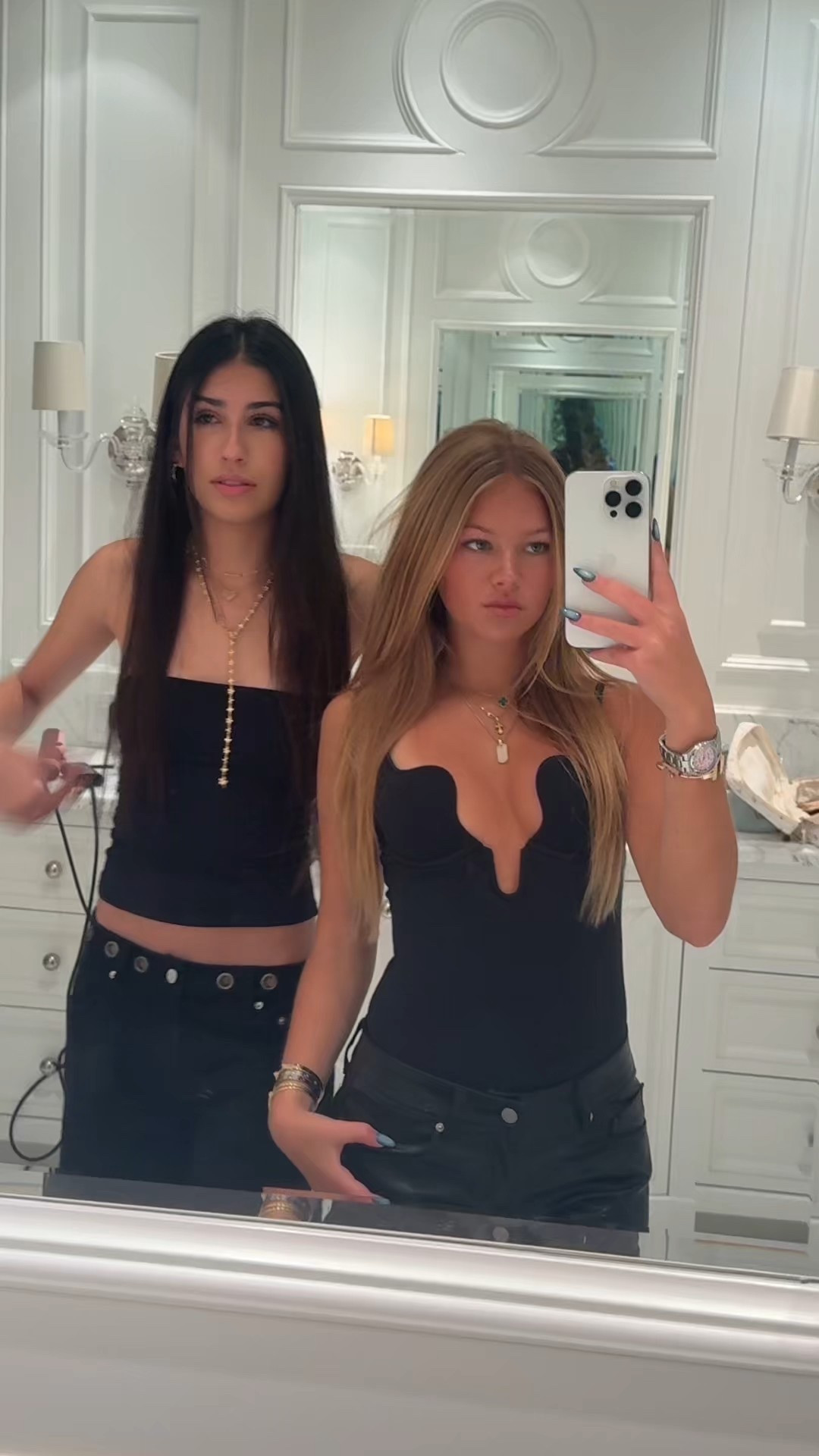 Black out 

#LTKStyleTip #LTKSpringSale #LTKParties