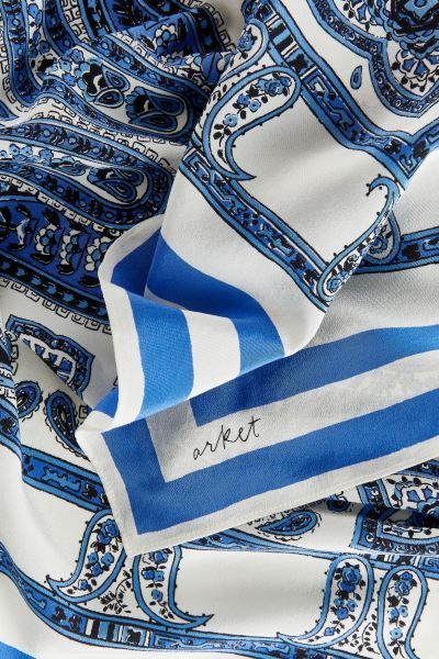 Zijden sjaal met print | H&M (DE, AT, CH, NL, FI)