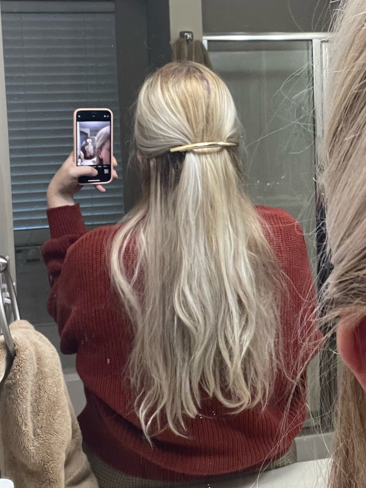 Obsessed with my new gold barrettes, comes in a set.  

#LTKFindsUnder50 #LTKBeauty