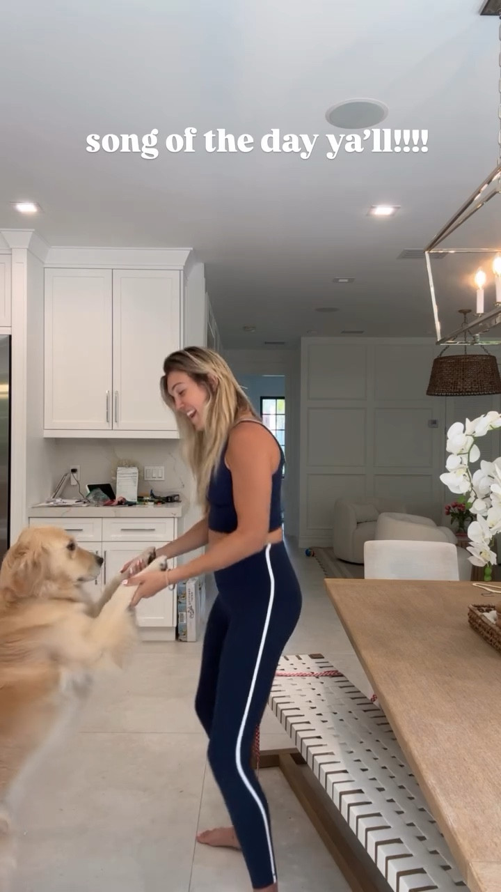 happy monday! love my new peloton x lulu set!

#LTKStyleTip #LTKFindsUnder100 #LTKActive