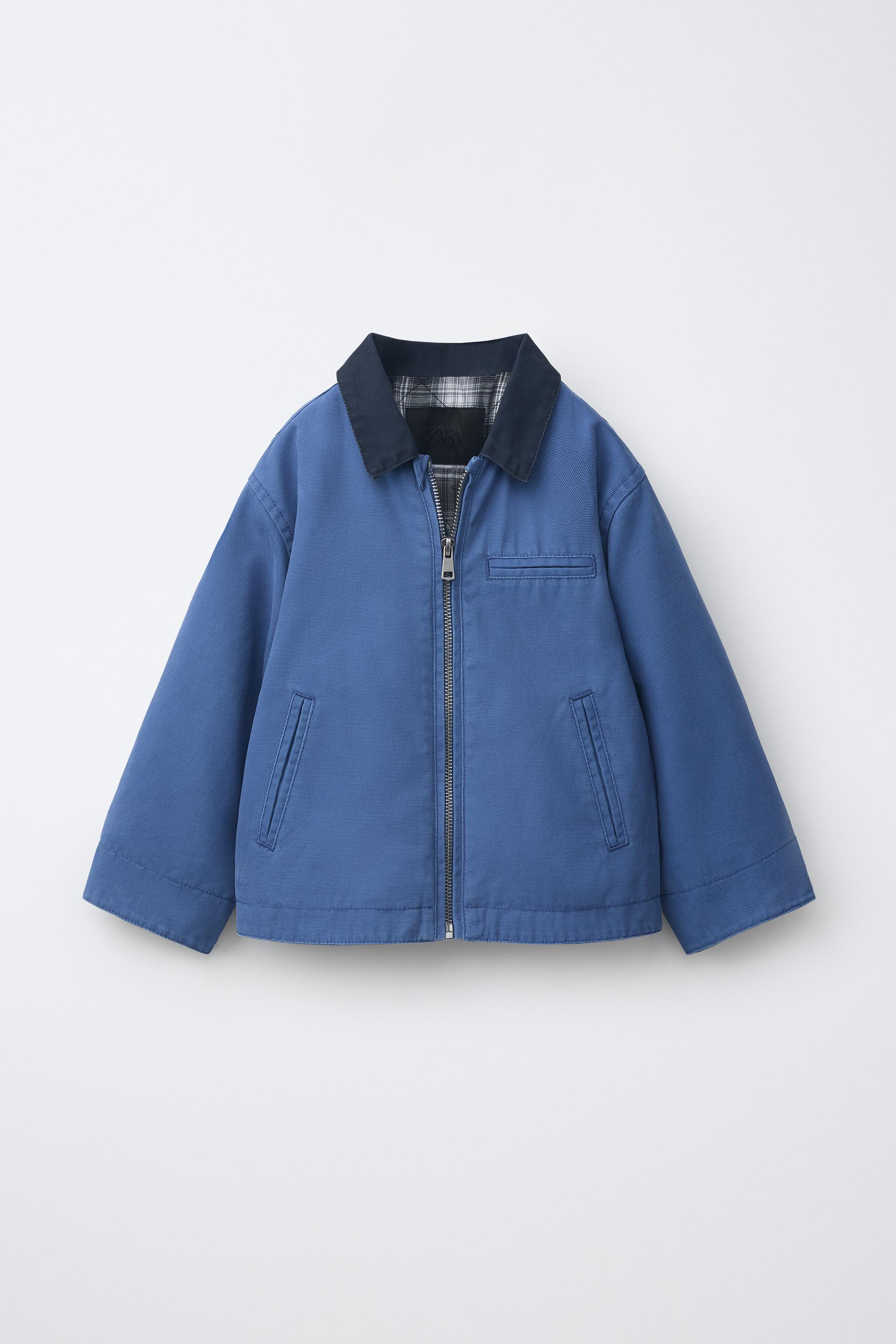 Jacke mit Hemdkragen in Kontrastfarbe und langen \u00c4rmeln. Rei\u00dfverschluss vorne. Paspelta... | Zara DE