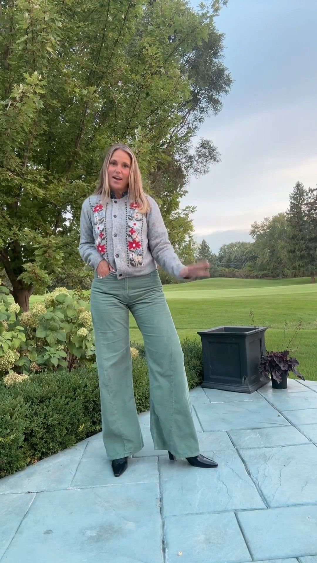 Anthro fall outfits never disappoint! 🍂 We’re loving this cozy sweater paired with classic denim and boots for an effortless everyday look. The perfect combination of cute and comfortable for running errands, lunch plans, or anything the day brings!
#LTKSeasonal #LTKOver40 #LTKMidsize