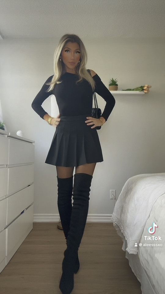 Boots are from browns 🖤 #LTK 

#LTKstyletip #LTKautumn #LTKbeauty