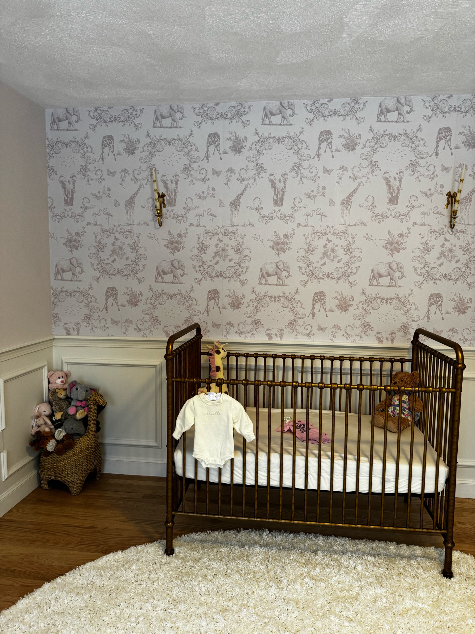Nursery details 

#LTKBaby #LTKHome