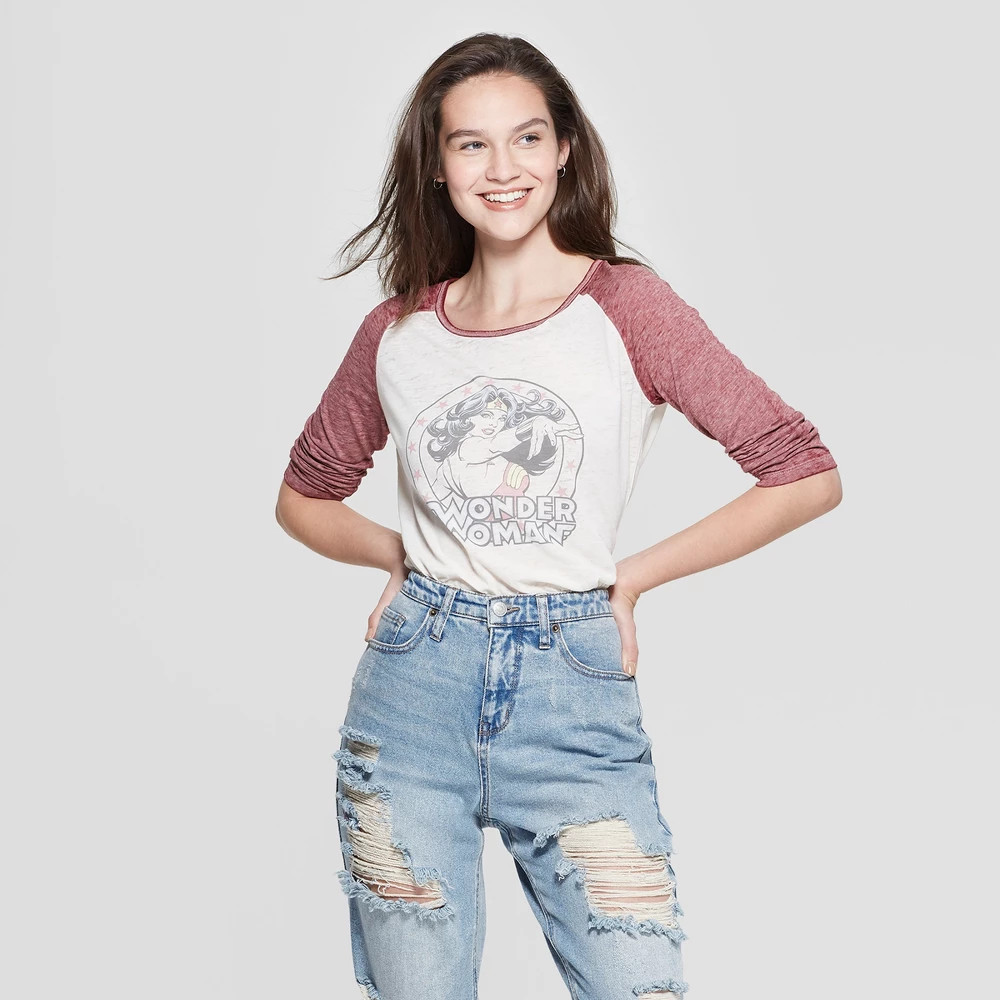 Women's 3/4 Sleeve DC Comics Wonder Woman Raglan Graphic T-Shirt (Juniors') White XS | Target