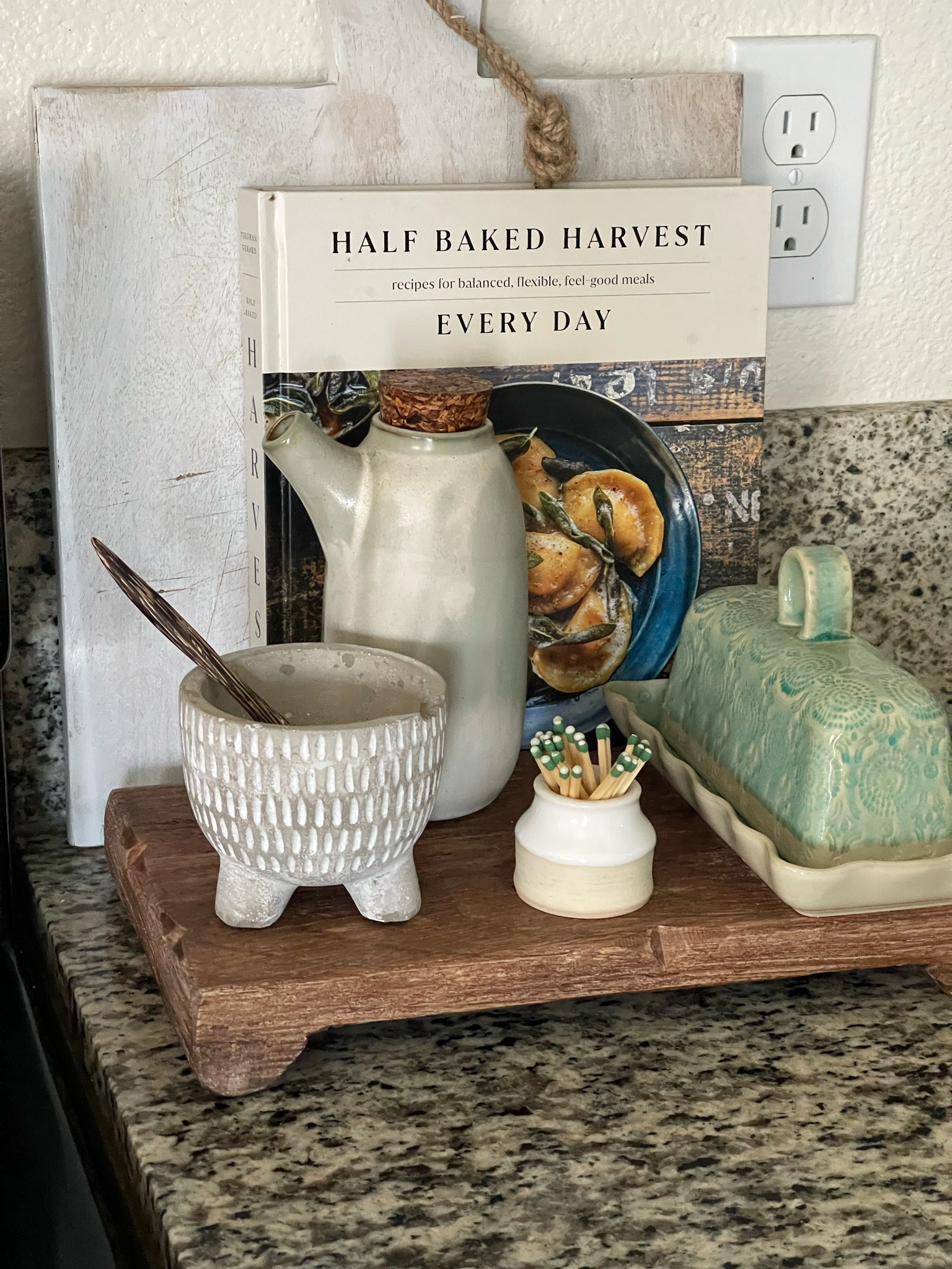 Cute kitchen tray decor 🤎