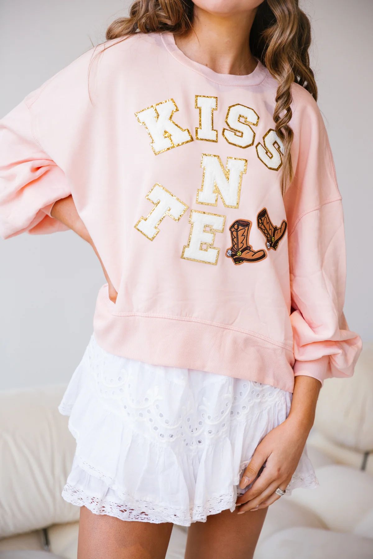 KISS N TELL PULLOVER | Judith March