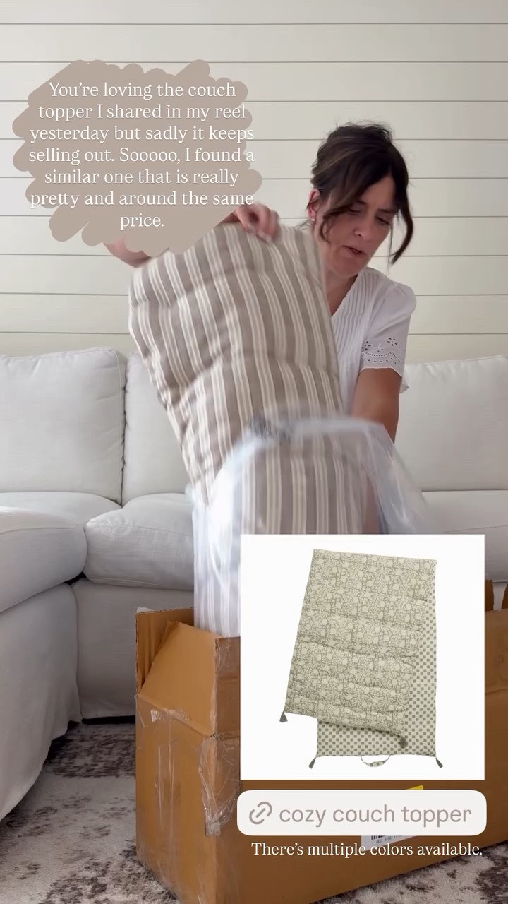 You’re loving the couch topper I shared in my reel yesterday but sadly it keeps selling out. Sooooo, I found a similar one that is really pretty and around the same price. There’s multiple colors available.