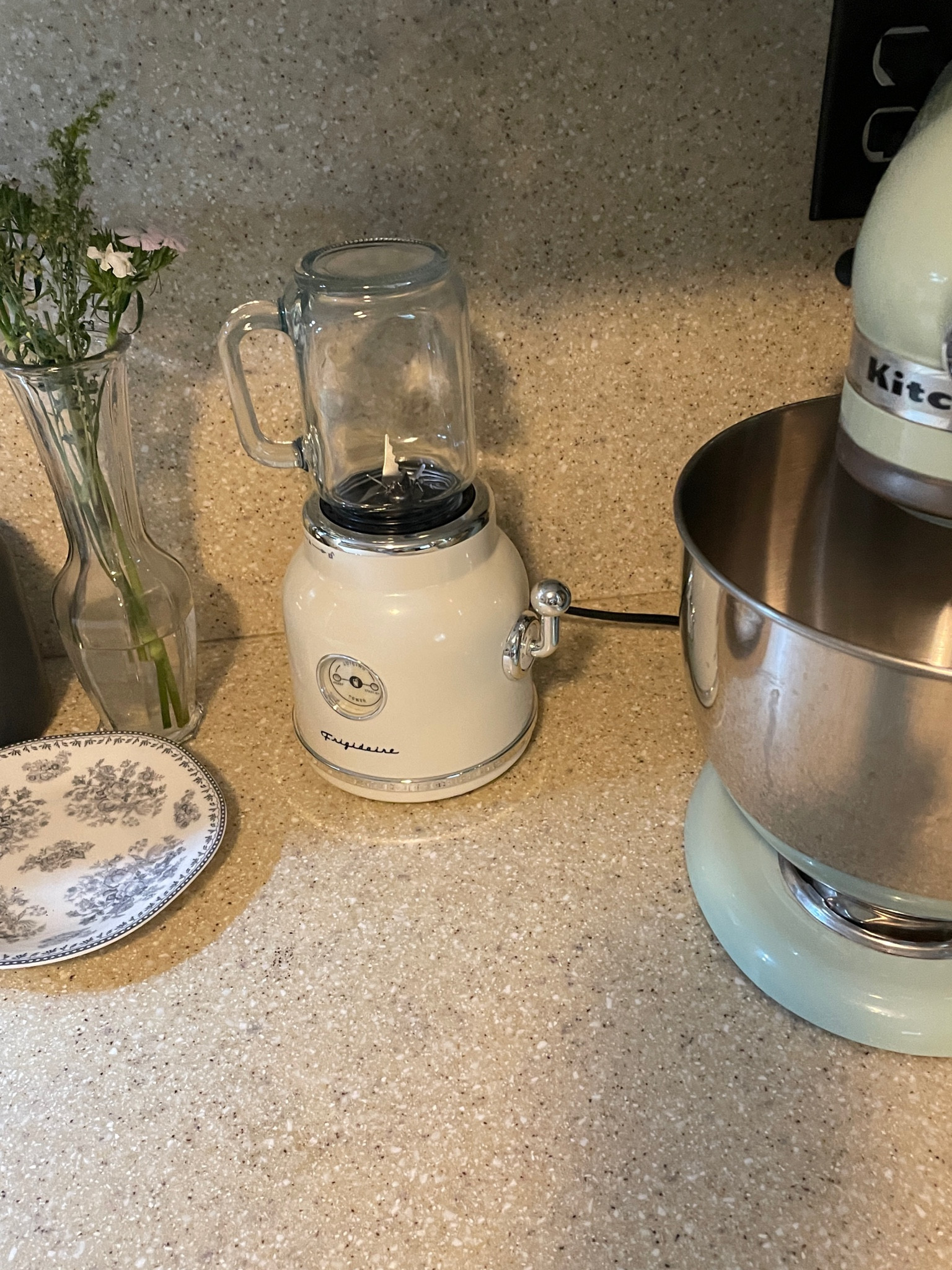 cutest blender ever 


#LTKxPrimeDay #LTKhome #LTKunder50