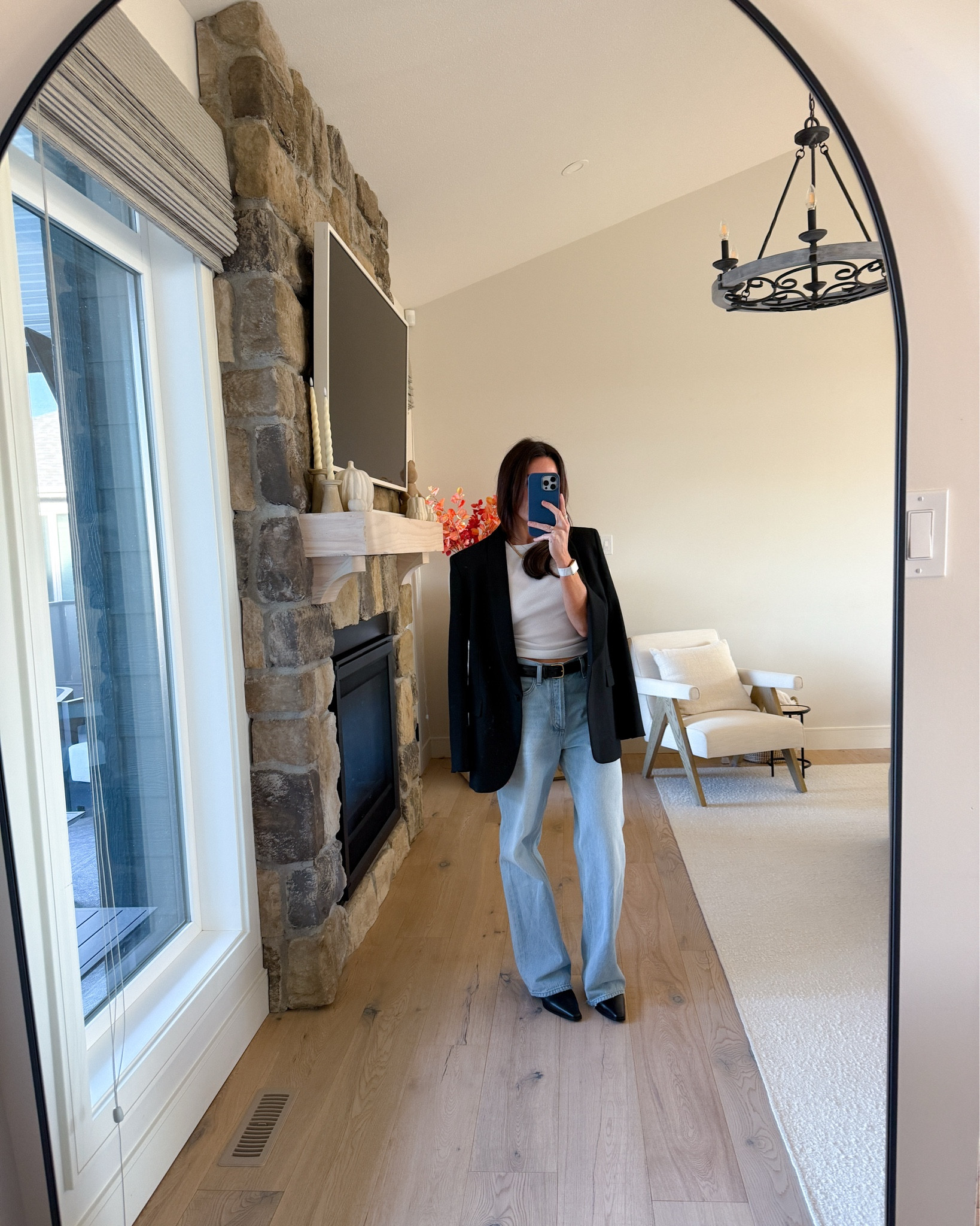 Elevate baggy denim with a bootie and blazer. Fall daytime outfit 🍂

I shared some more affordable options for the bag. Also make sure to size down in the pants! They’re really baggy. I’m wearing a 23. I wanted an oversized blazer so sized up to a 4.

Fall denim fall outfit inspo fall outfit ideas Agolde denim andiamo fall bag fall daytime outfit ideas 

#LTKShoeCrush #LTKStyleTip #LTKItBag