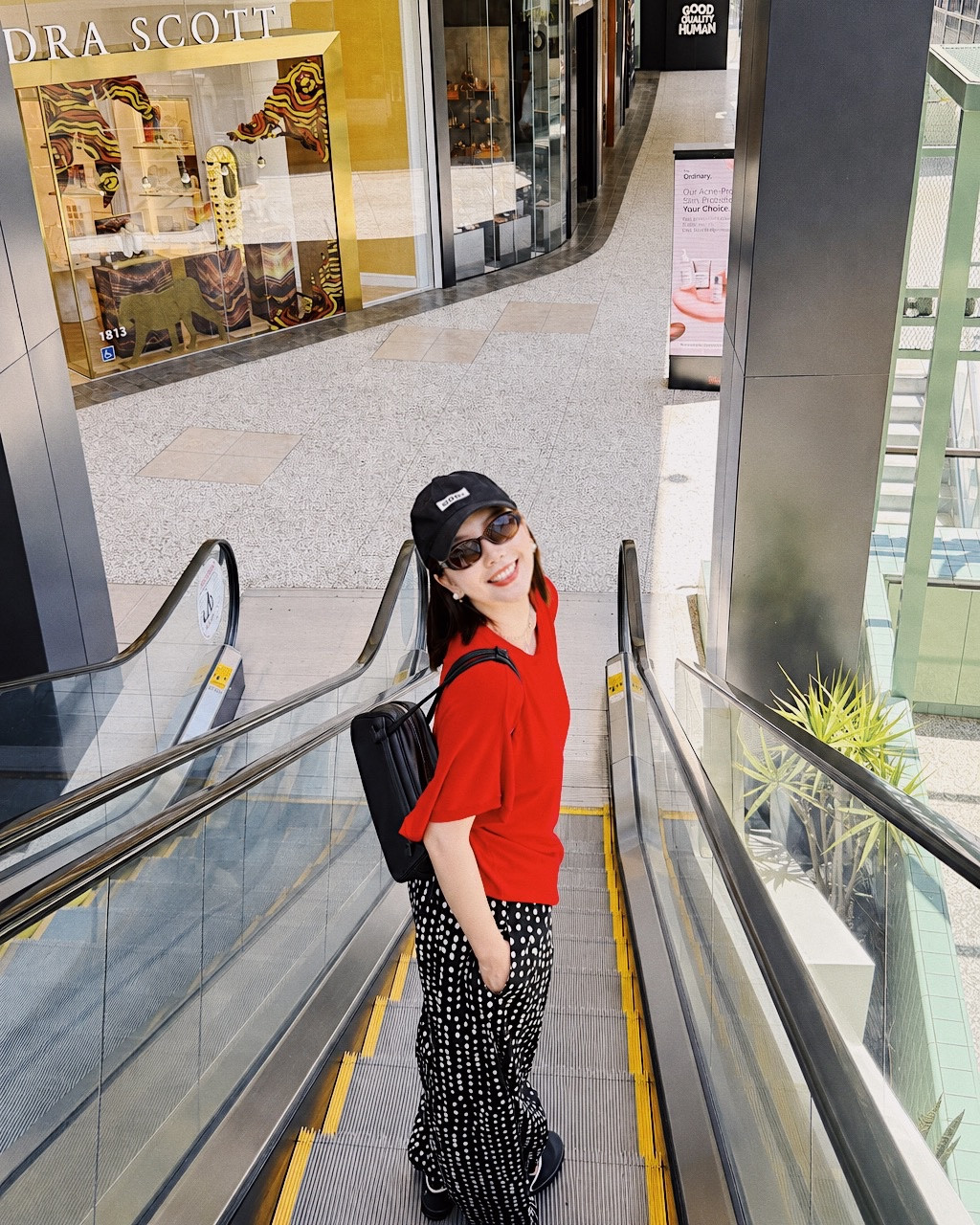 Good mood looks better in red. ❤️😊

#RedMood #OOTD #LAStyle

#LTKootd #LTKSeasonal