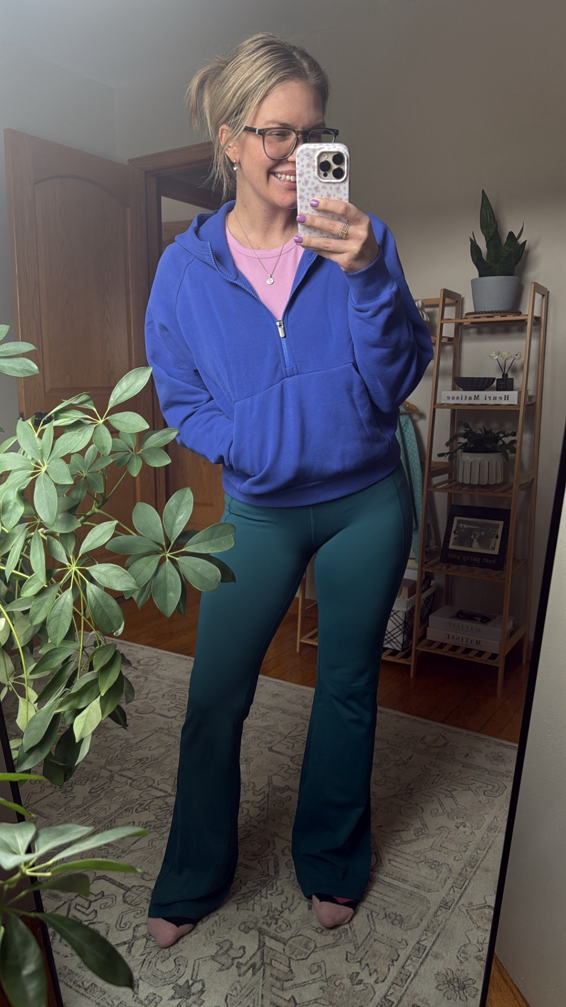 So glad I decided to buy this even if it’s a little darker than most light summer colors!! It’s perfect!

#LTKActive #LTKdayinmylife