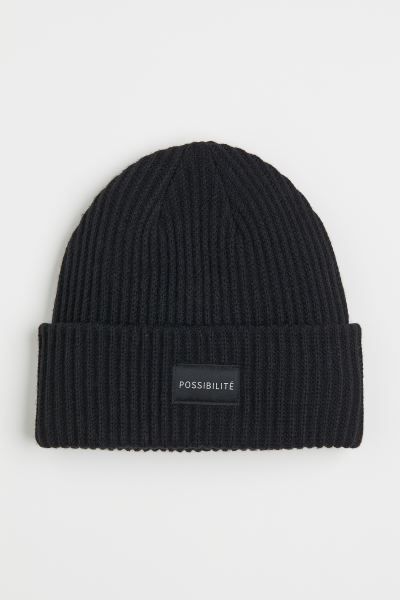 Knitted hat | H&M (UK, MY, IN, SG, PH, TW, HK)