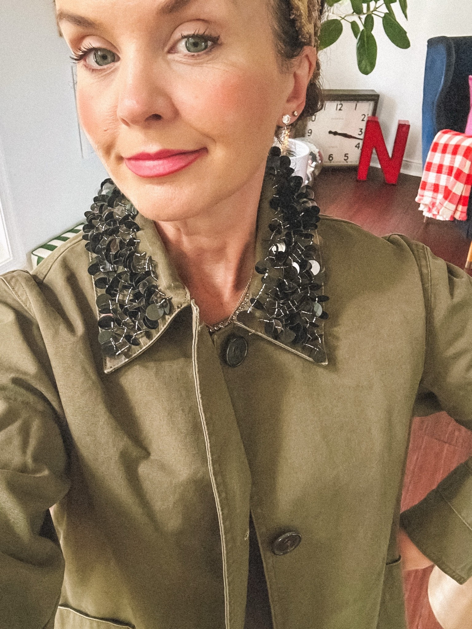 Omggggg! This collar! @jcrew

#LTKSeasonal #LTKOver40