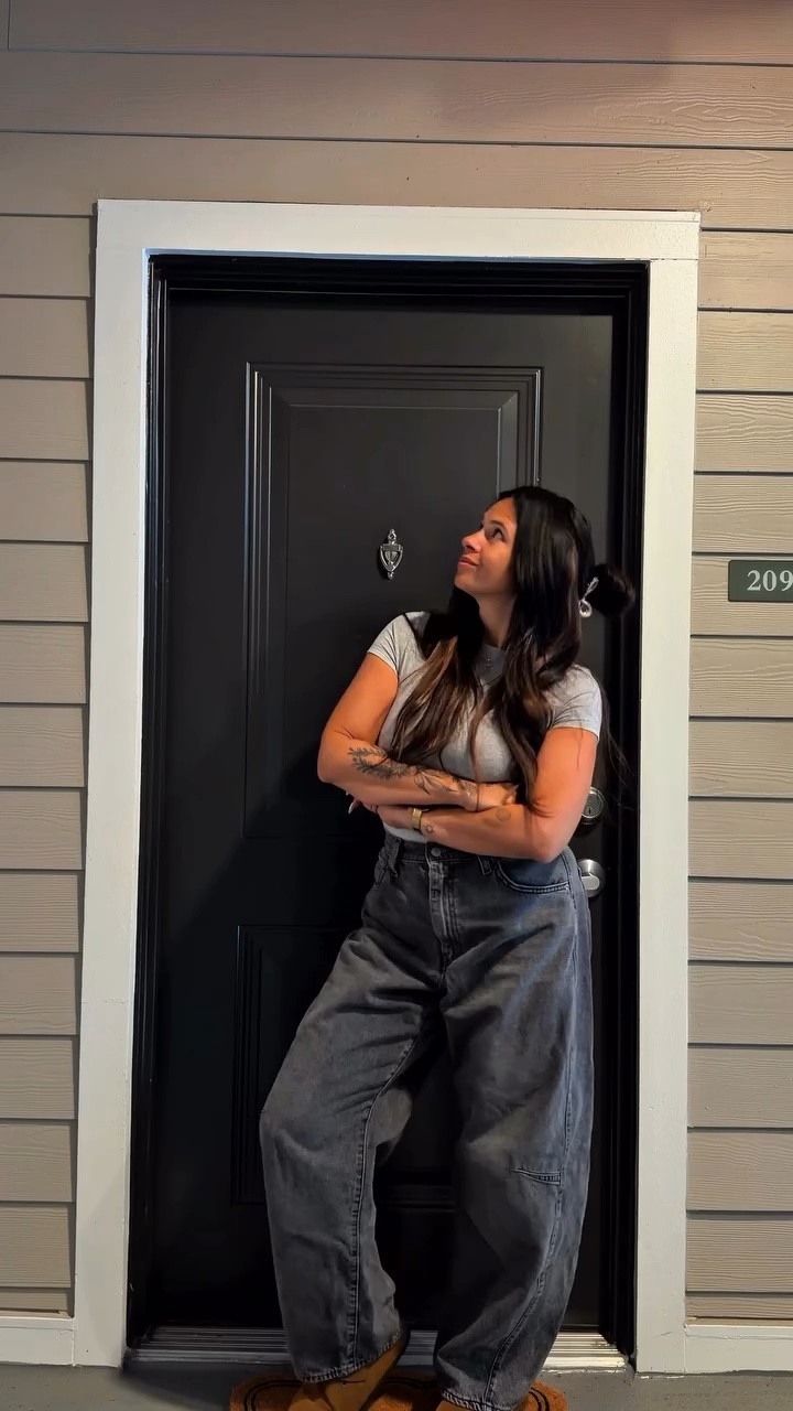 this week’s outfits were giving “doing my best and making it cute” 

Comment SHOP to get sent the links 

#whatiworethisweek #momstyle #everydayoutfits #realmomlife ltkcreator

mom outfits, everyday style inspiration, busy mom fashion, casual outfit ideas, weekly outfit recap

#LTKMidsize #LTKSeasonal #LTKootd